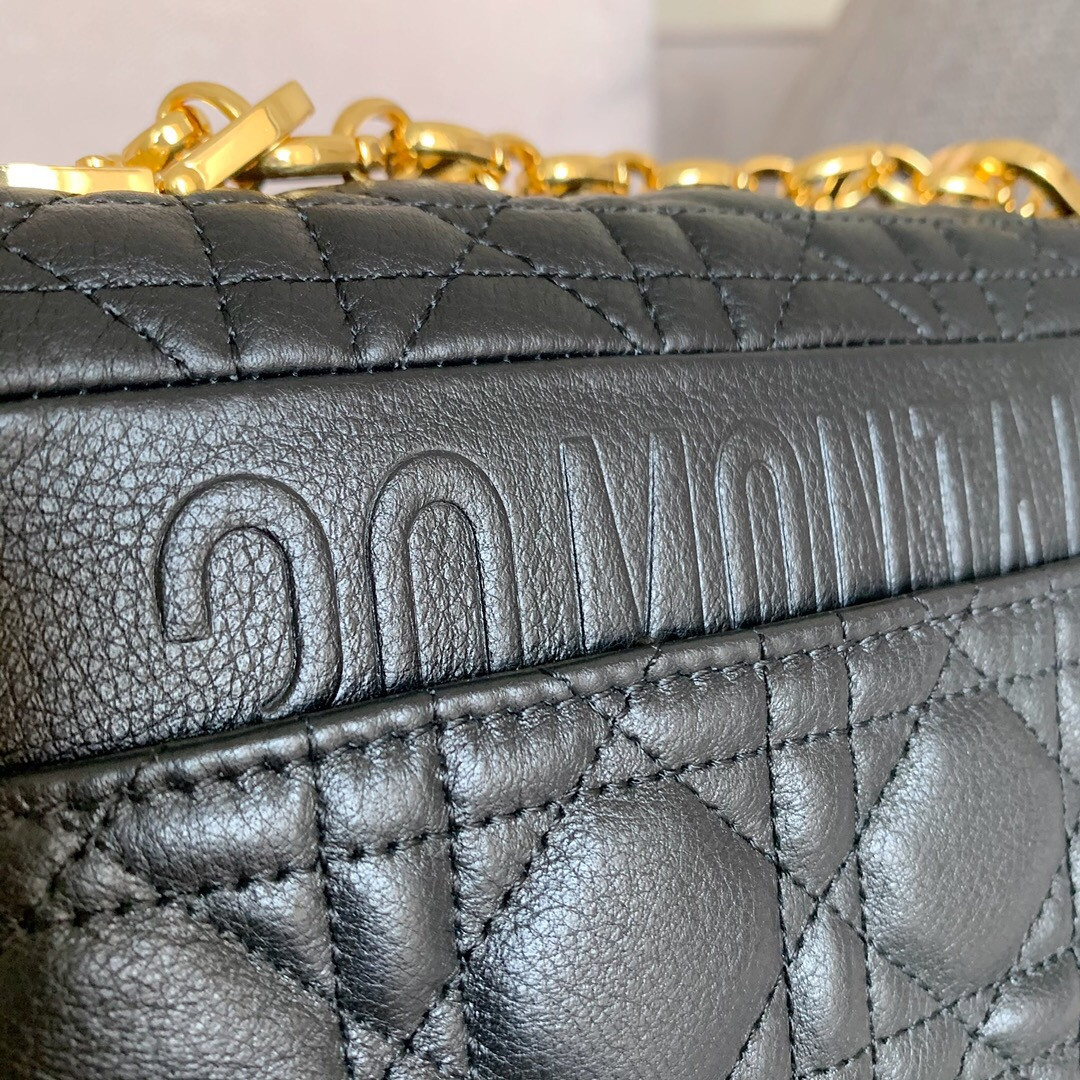 small D*or caro bag