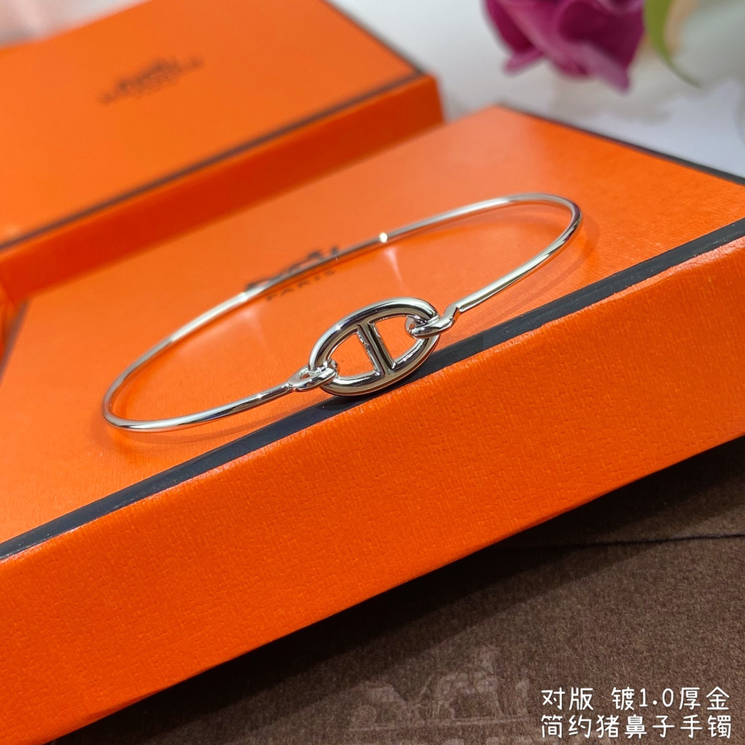 H**me5 thin tube pig nose bracelet