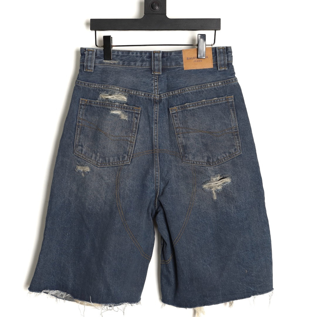 Ba*len*cia*ga shorts