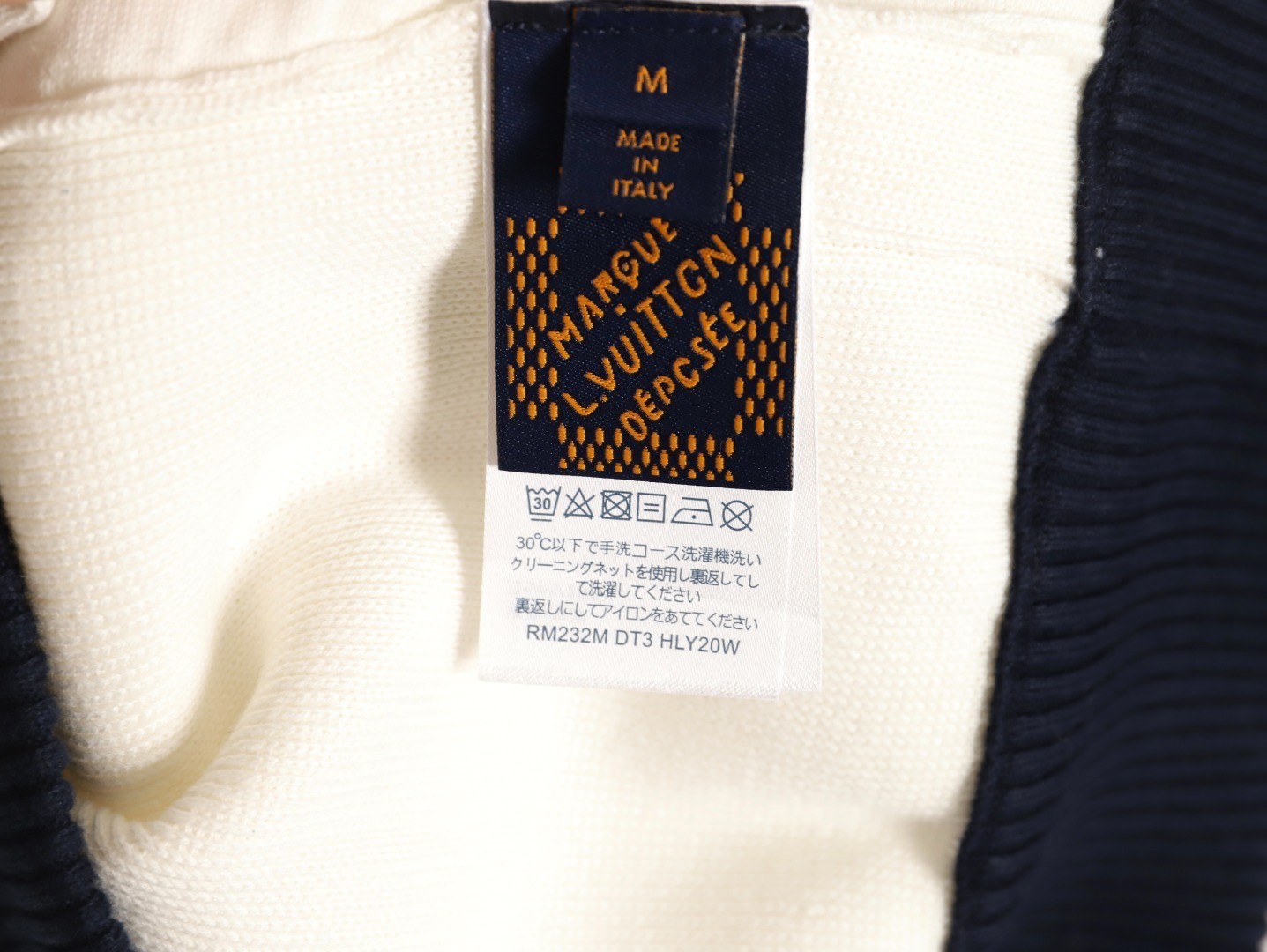 l0*is V*t0n lv sweaters coats