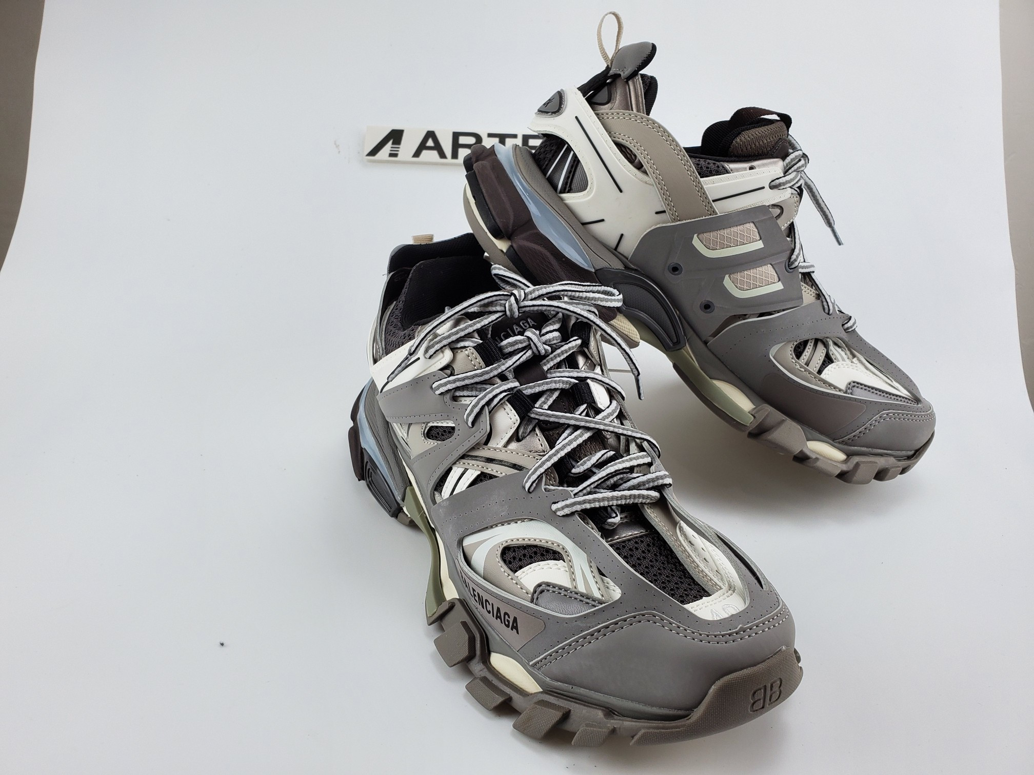 Balenciga LED 3.0 Track Grey