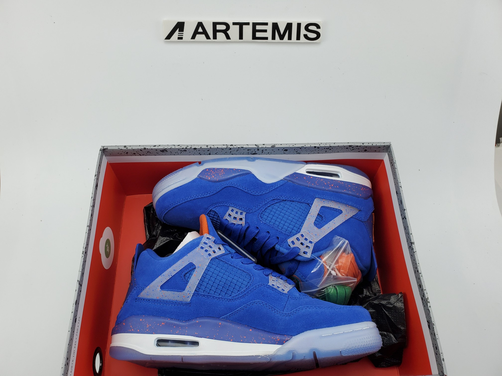 Air Jordan 4