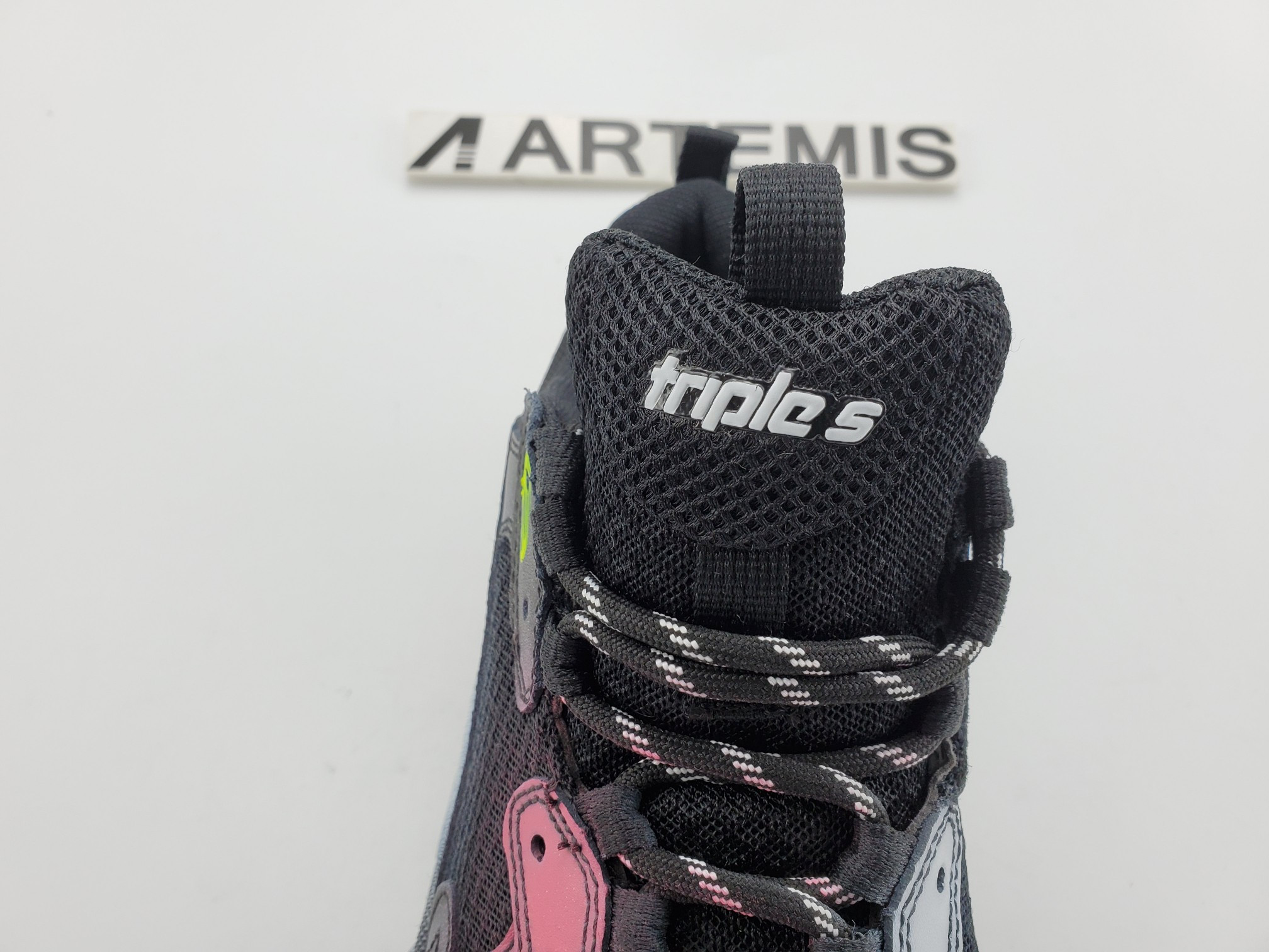 Balenciga Triple S Graffiti