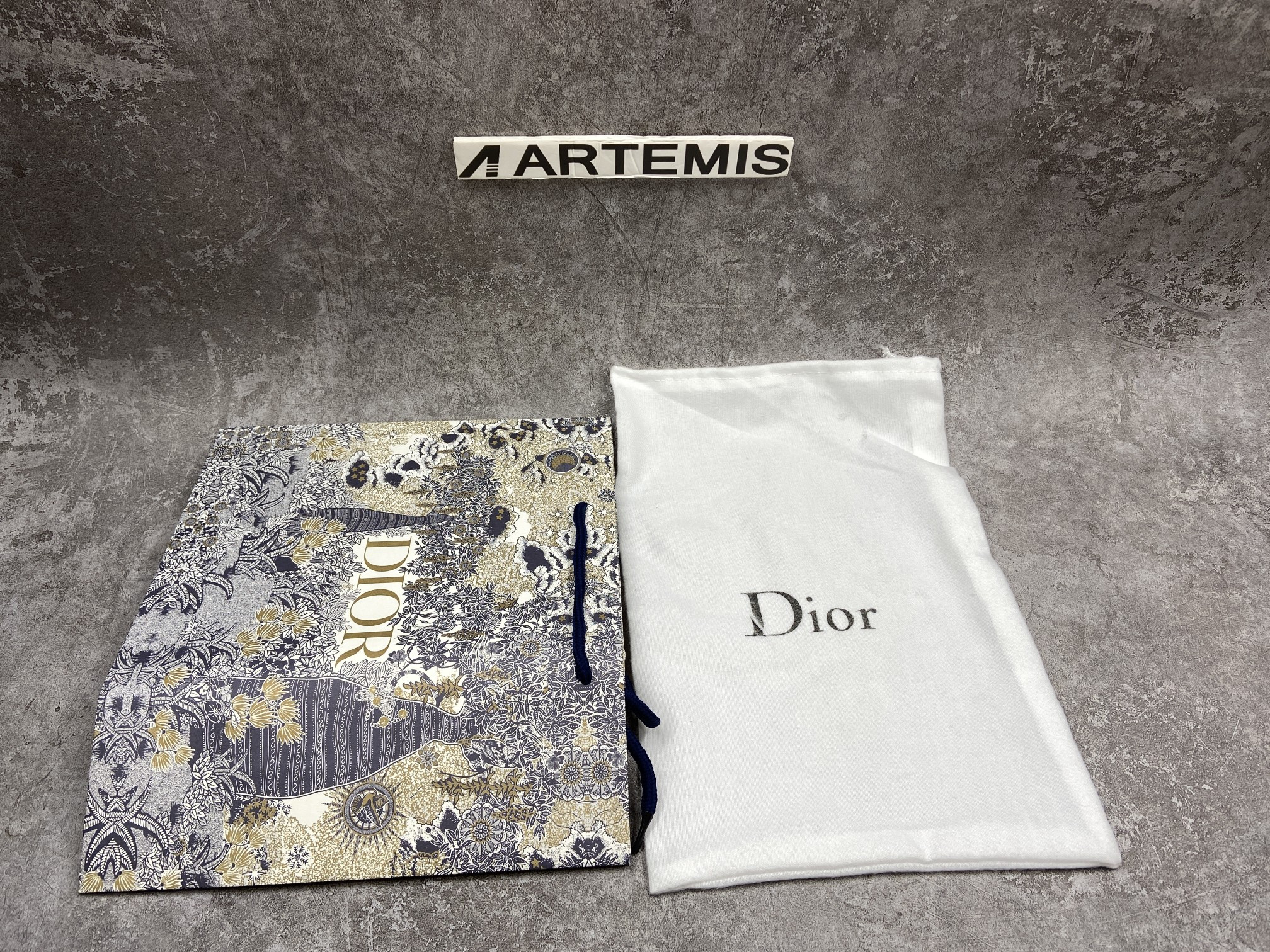 D*or d connect black neoprene
