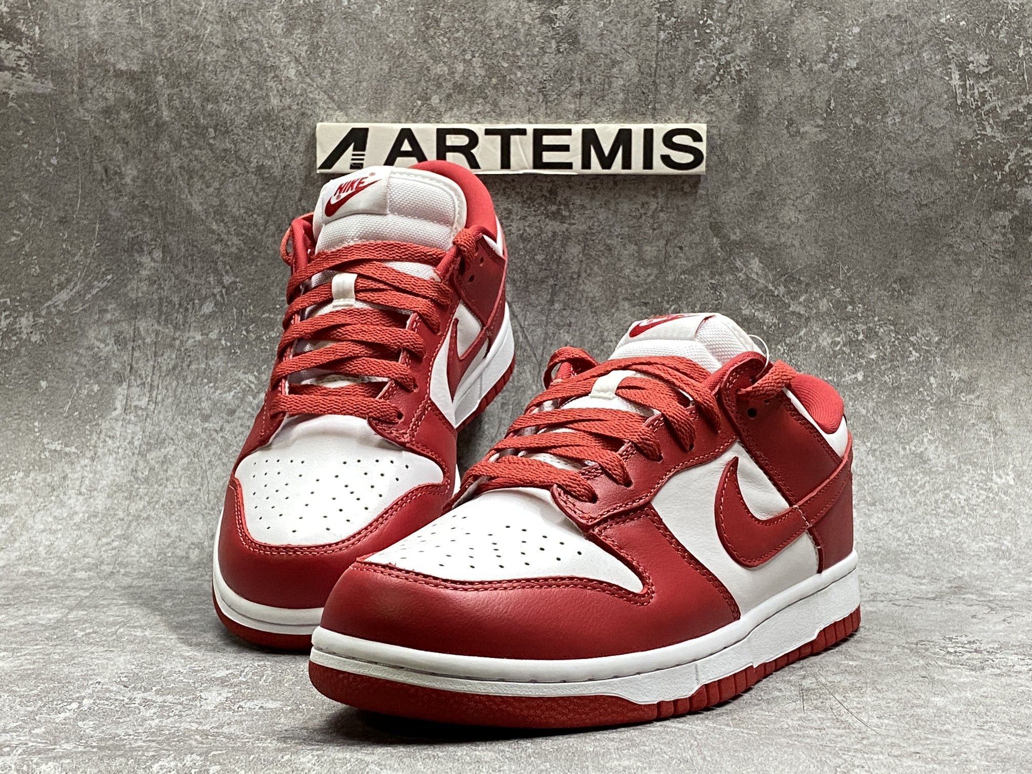 Nike Dunk Low SP “University Red”