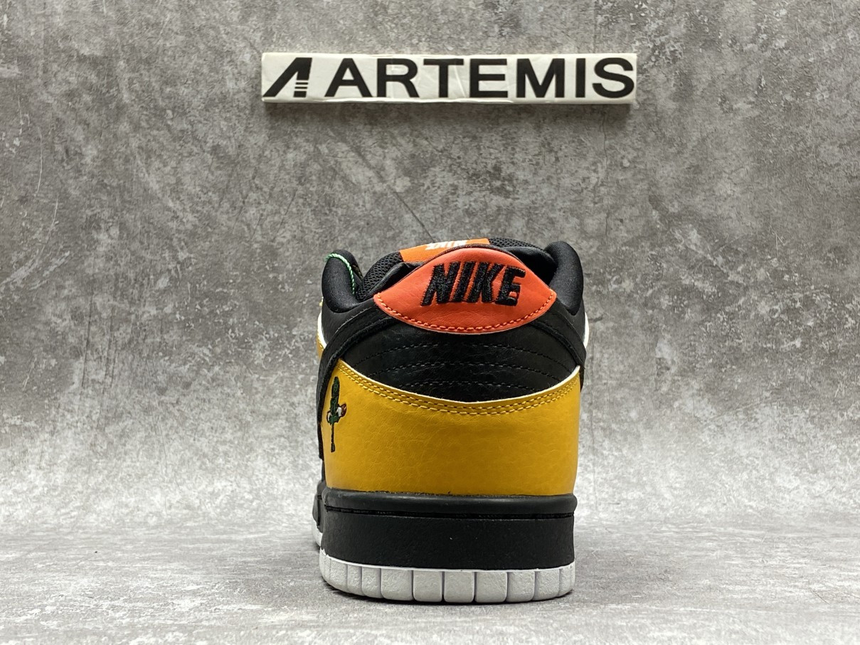 Nike Dunk SB Low Raygun
