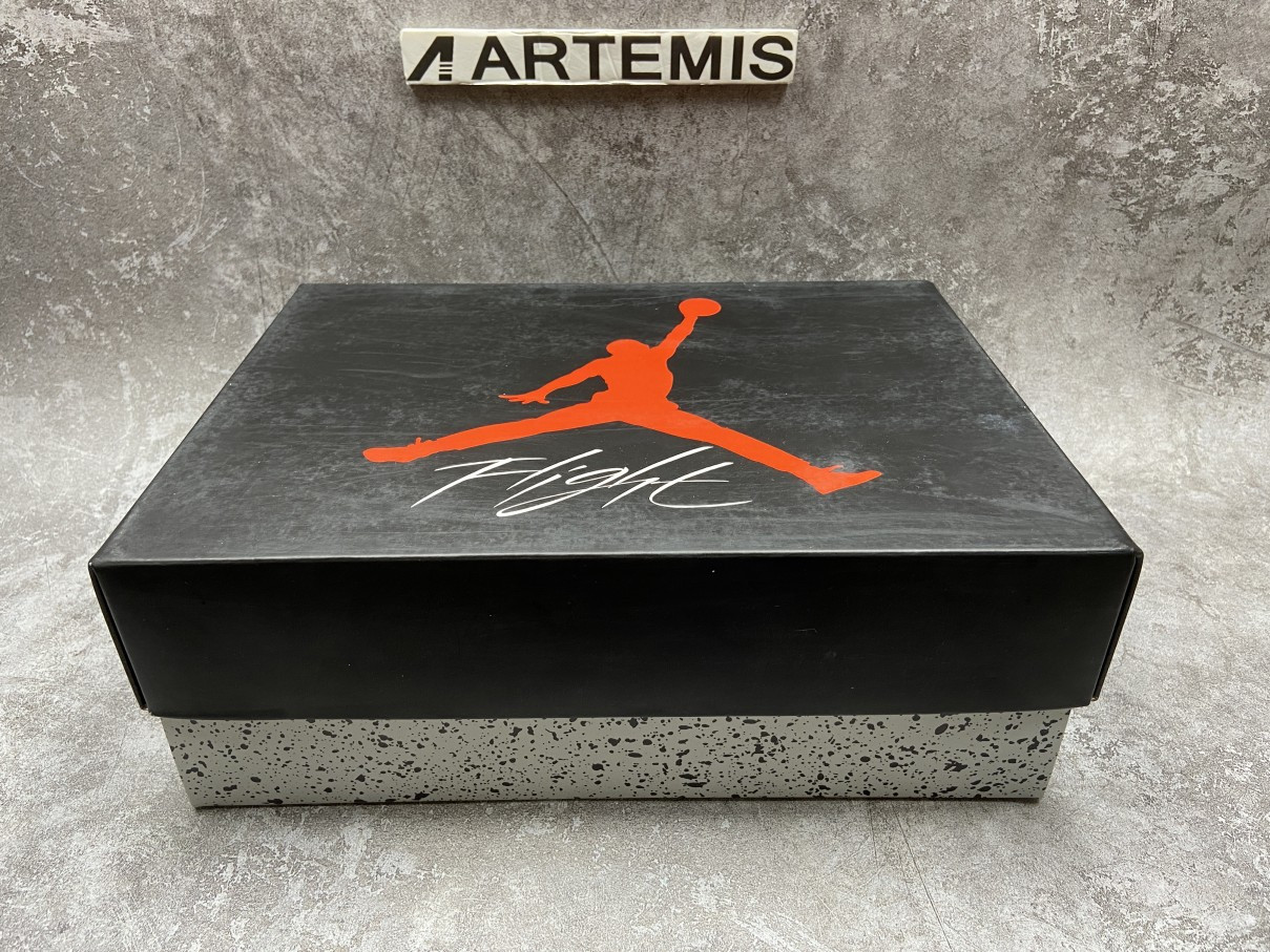 Air Jordan 4 Retro Travis Scott Olive