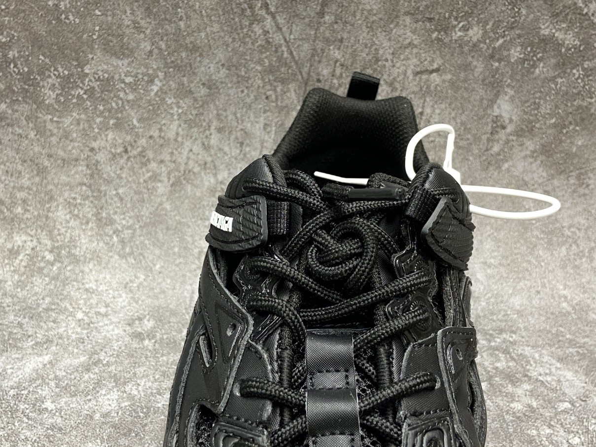 Balenciga Drive Sneaker Black