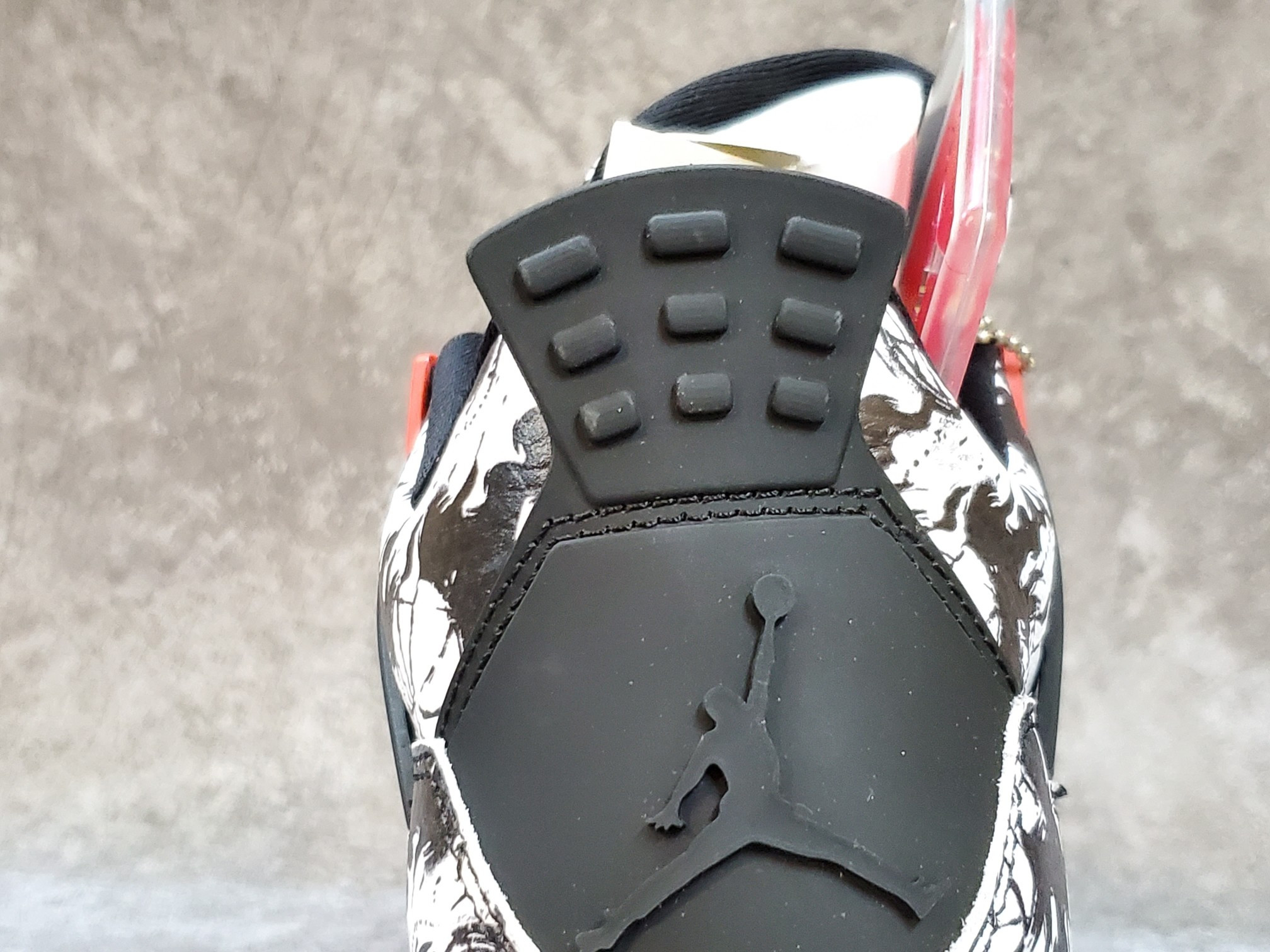 Air Jordan 4 Retro