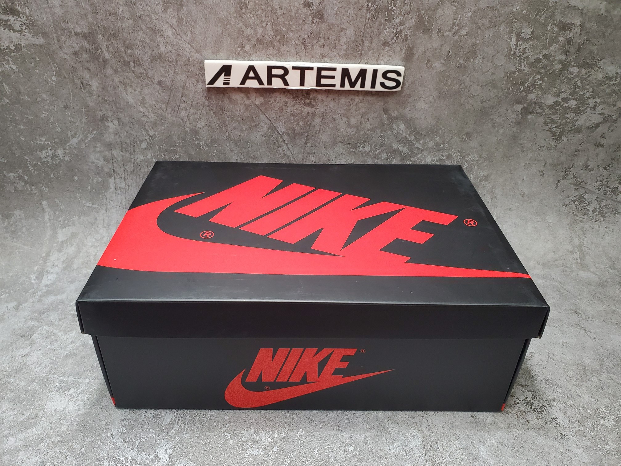 Air Jordan 1 Retro High Black Game Royal