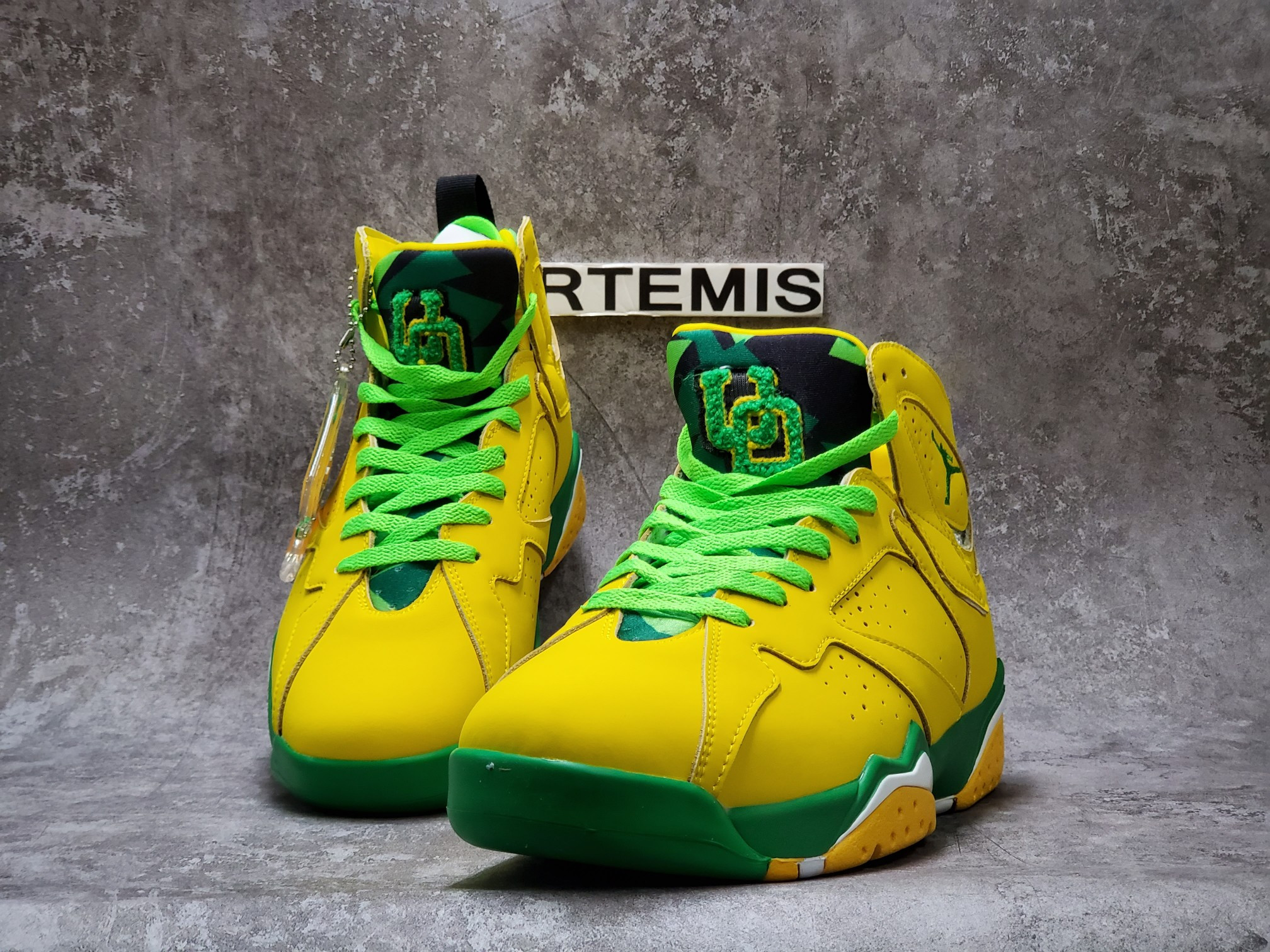 Air Jordan 7 PE University of Oregon Duck