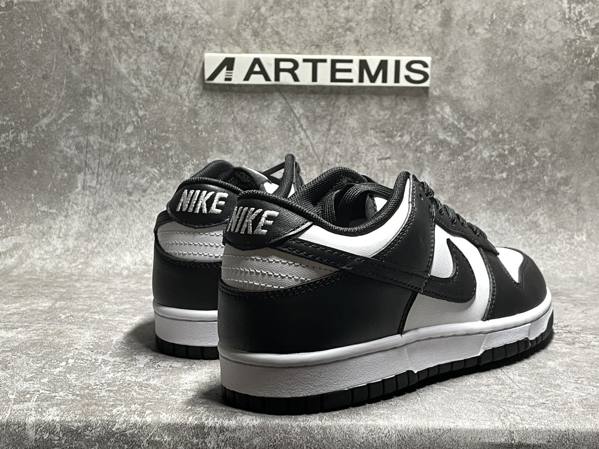 Nike Dunk Low Retro White Black Panda (2021)