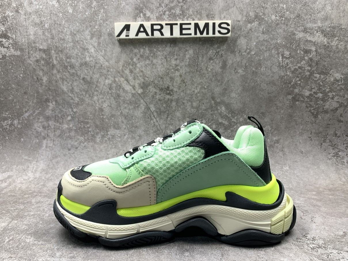 Balenciga Triple S Sneaker Very Fluo