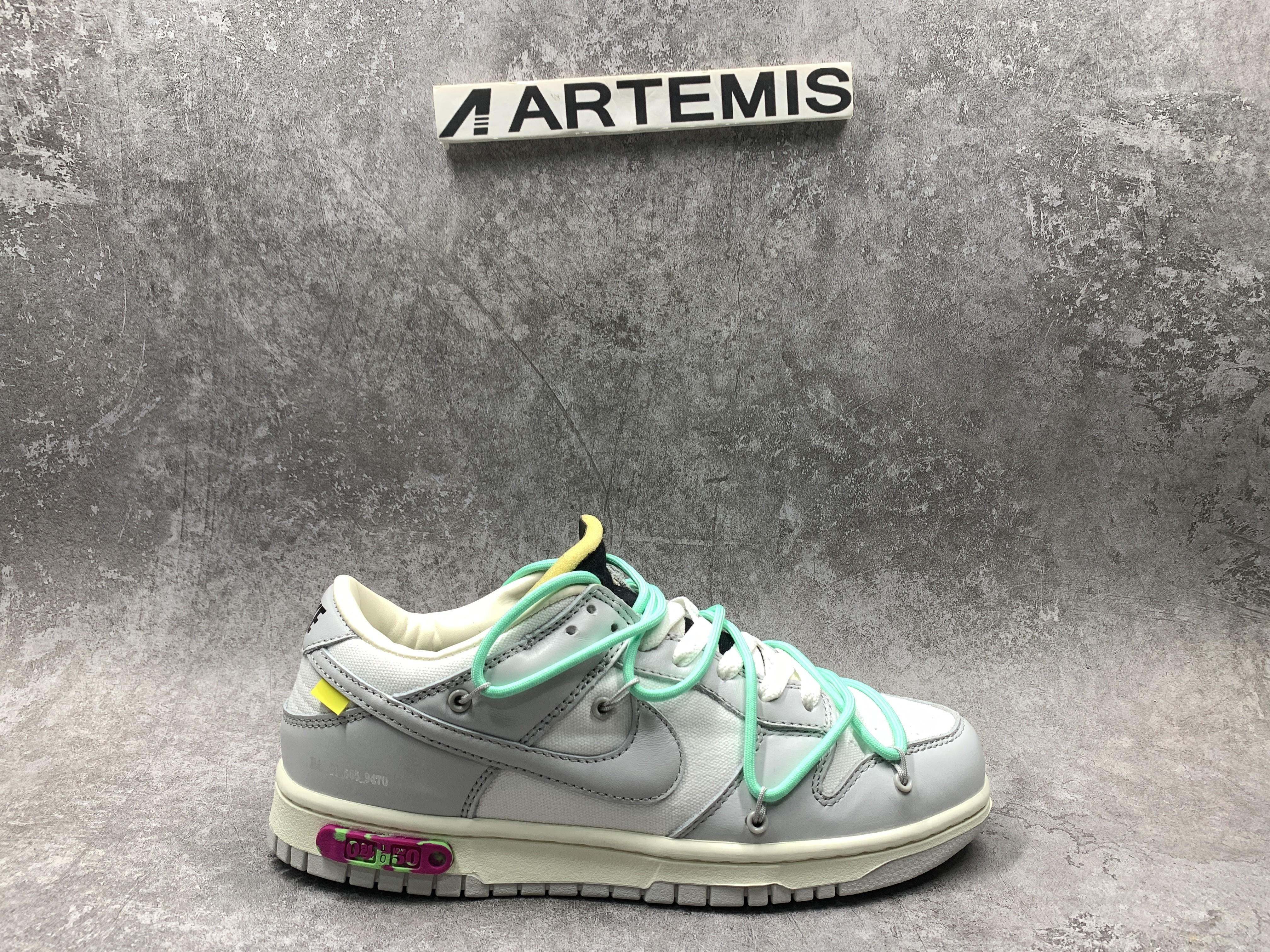 Nike Dunk Low x Off-White