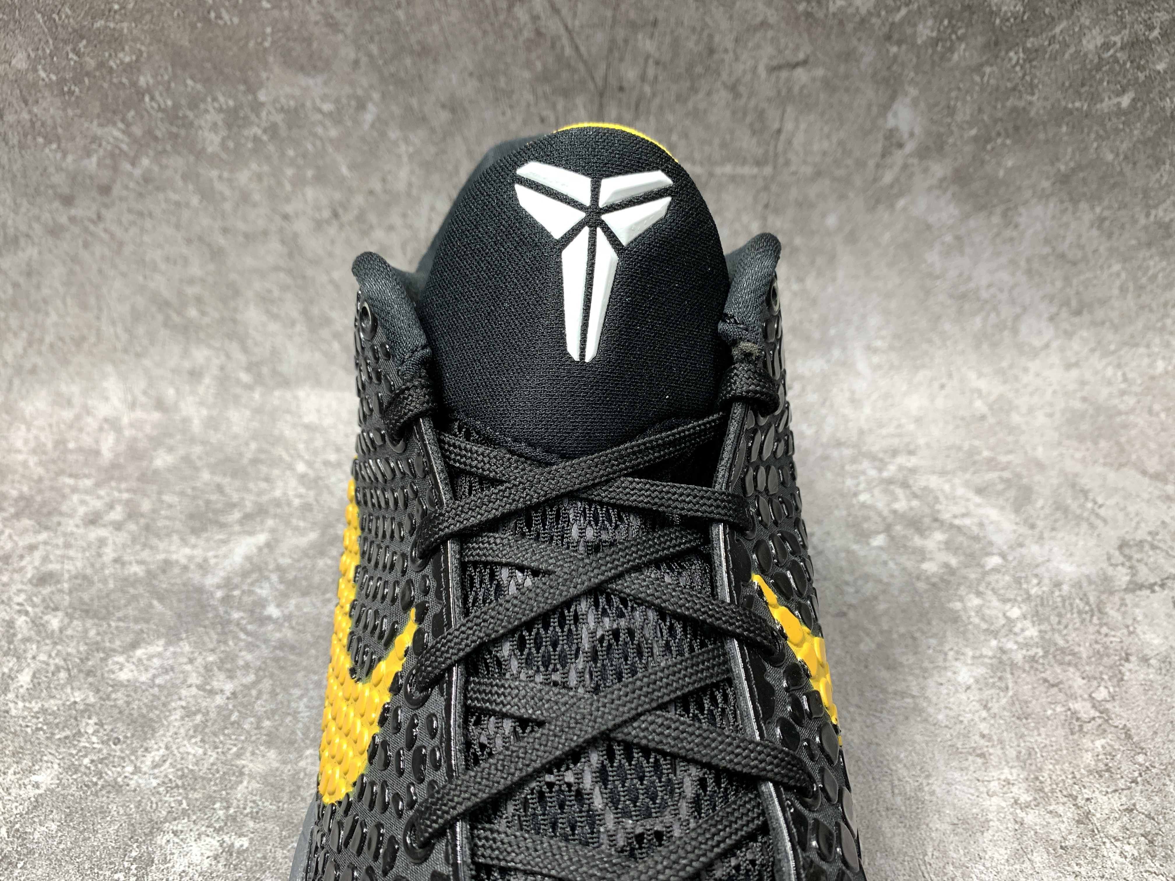 Nike Zoom Kobe 6 Black Del Sol