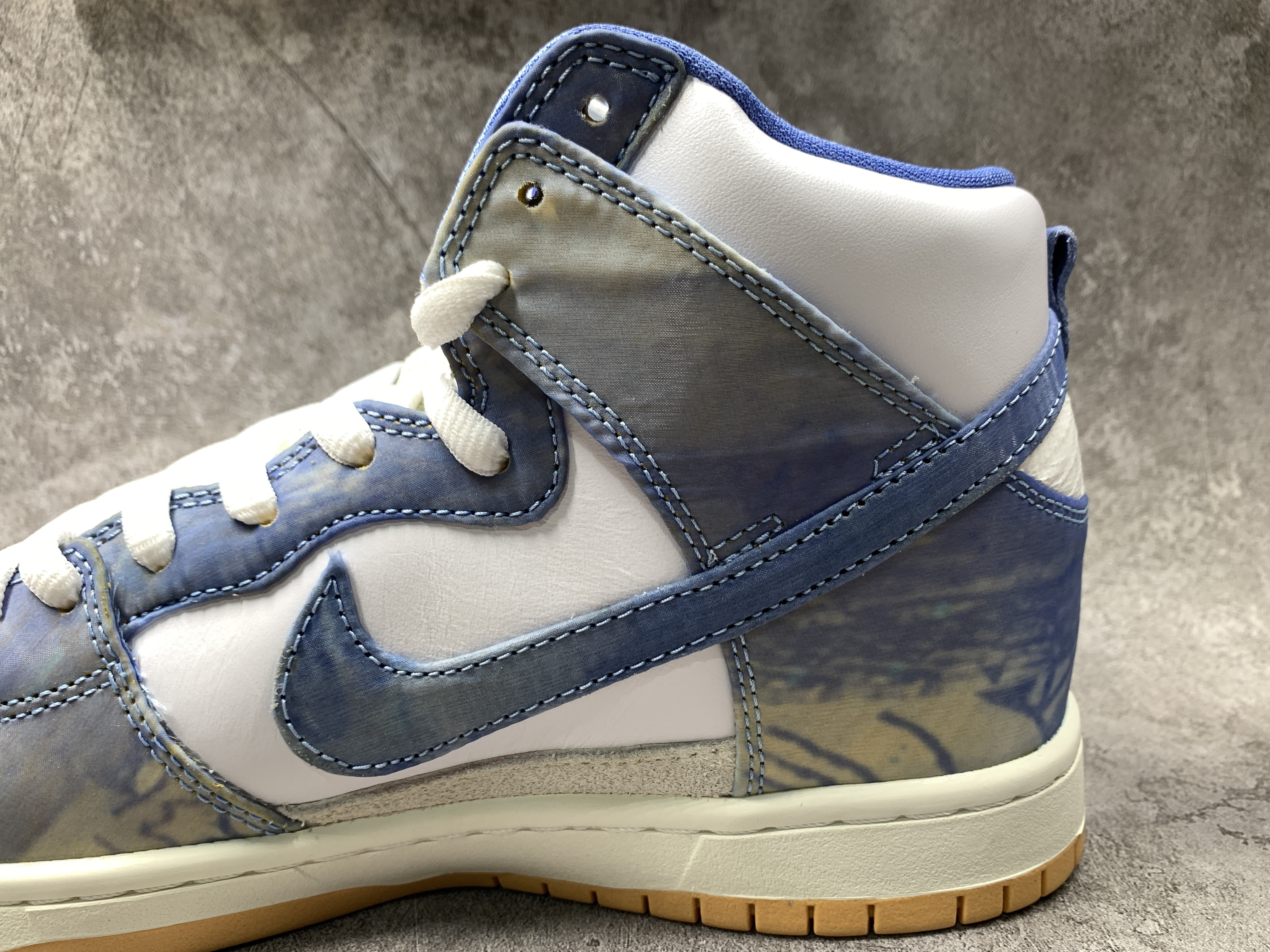 Nike SB Dunk High Carpet Company