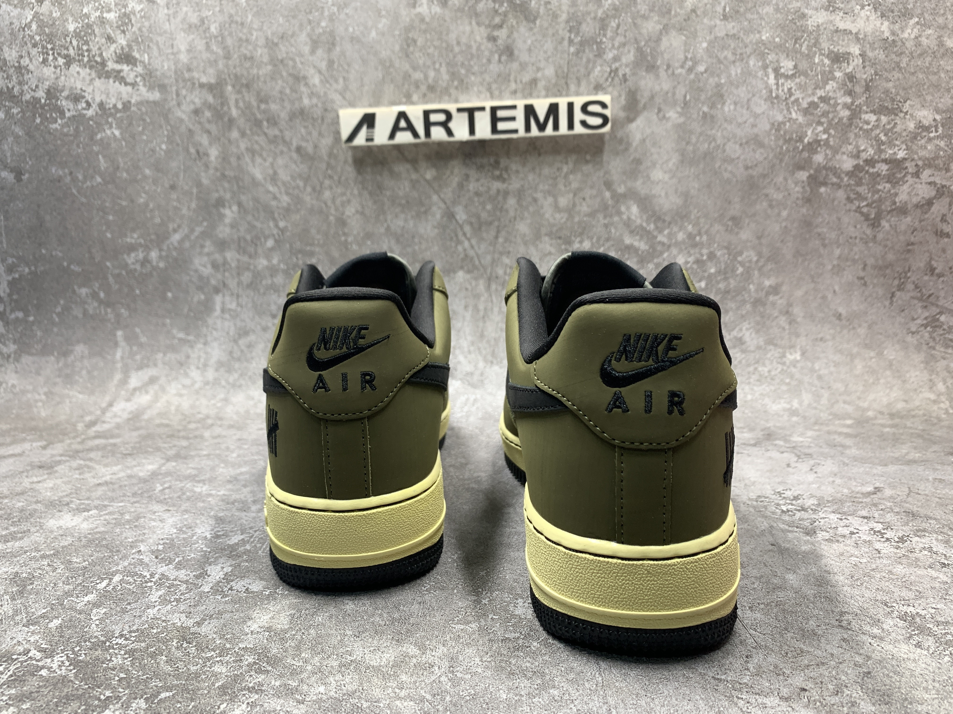 Nike Air Force 1 Low SP UNDEFEATED Ballistic Dunk vs AF1