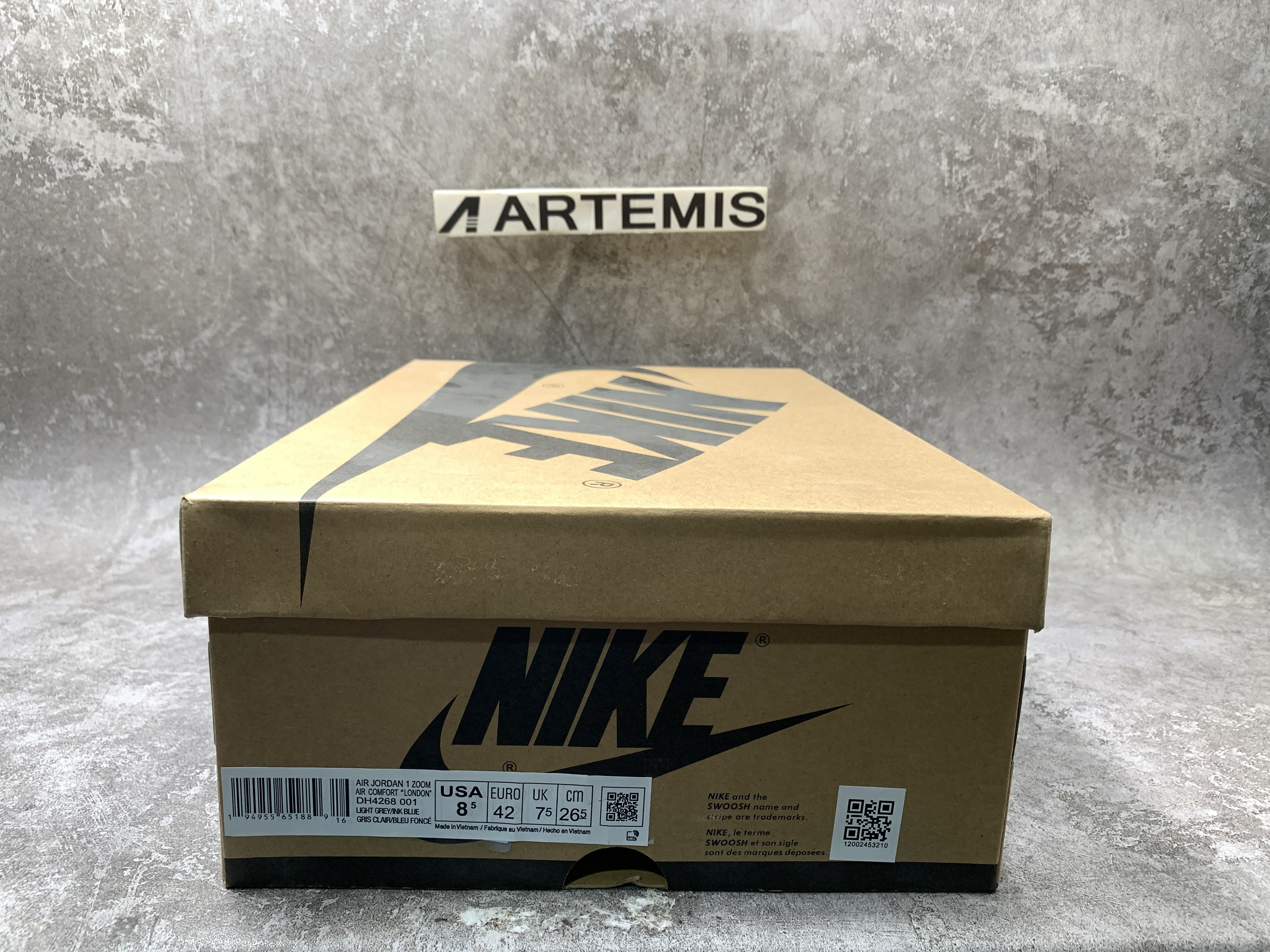 Air Jordan 1 High Zoom CMFT London