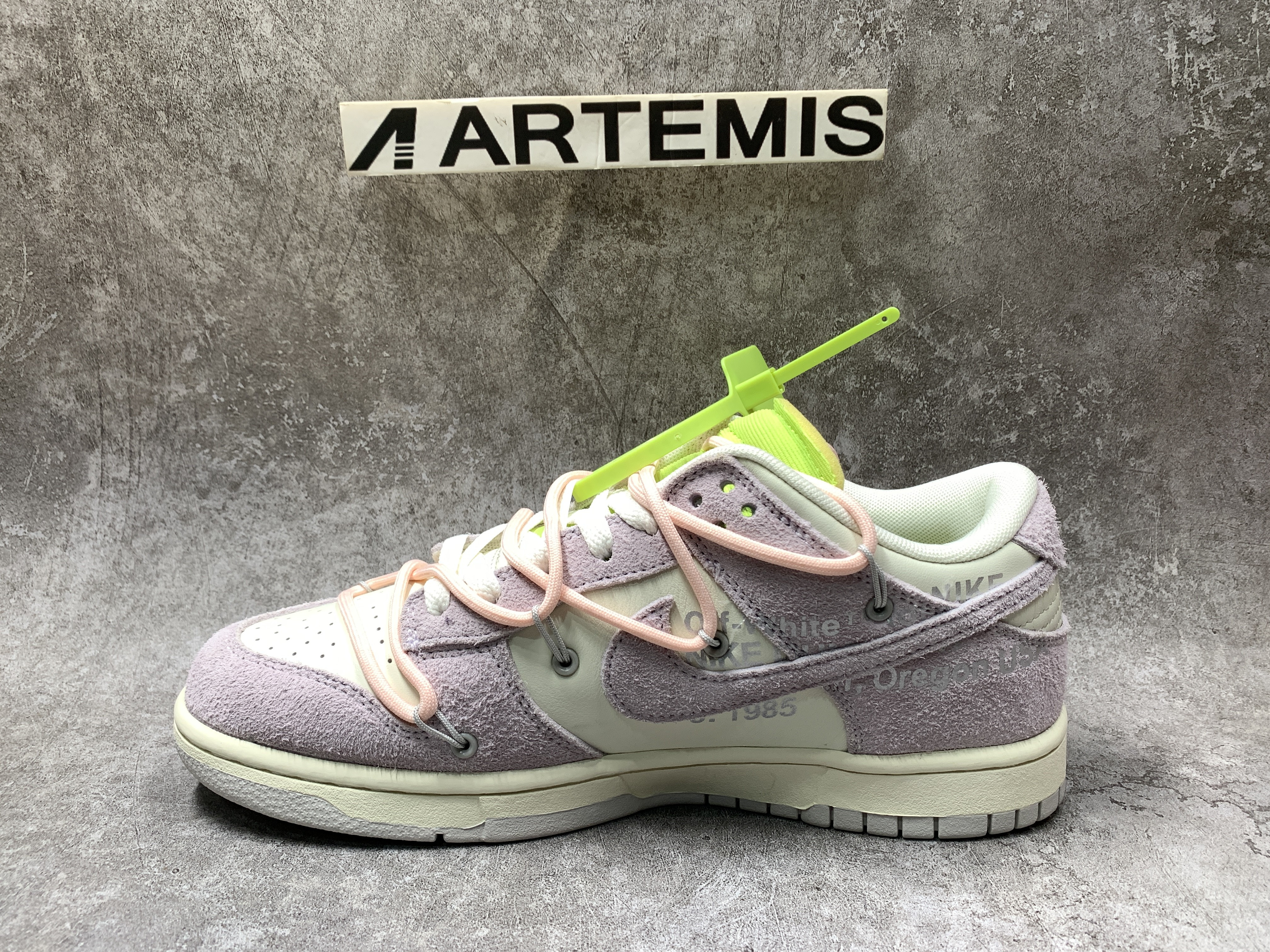 Off-White x Dunk Low