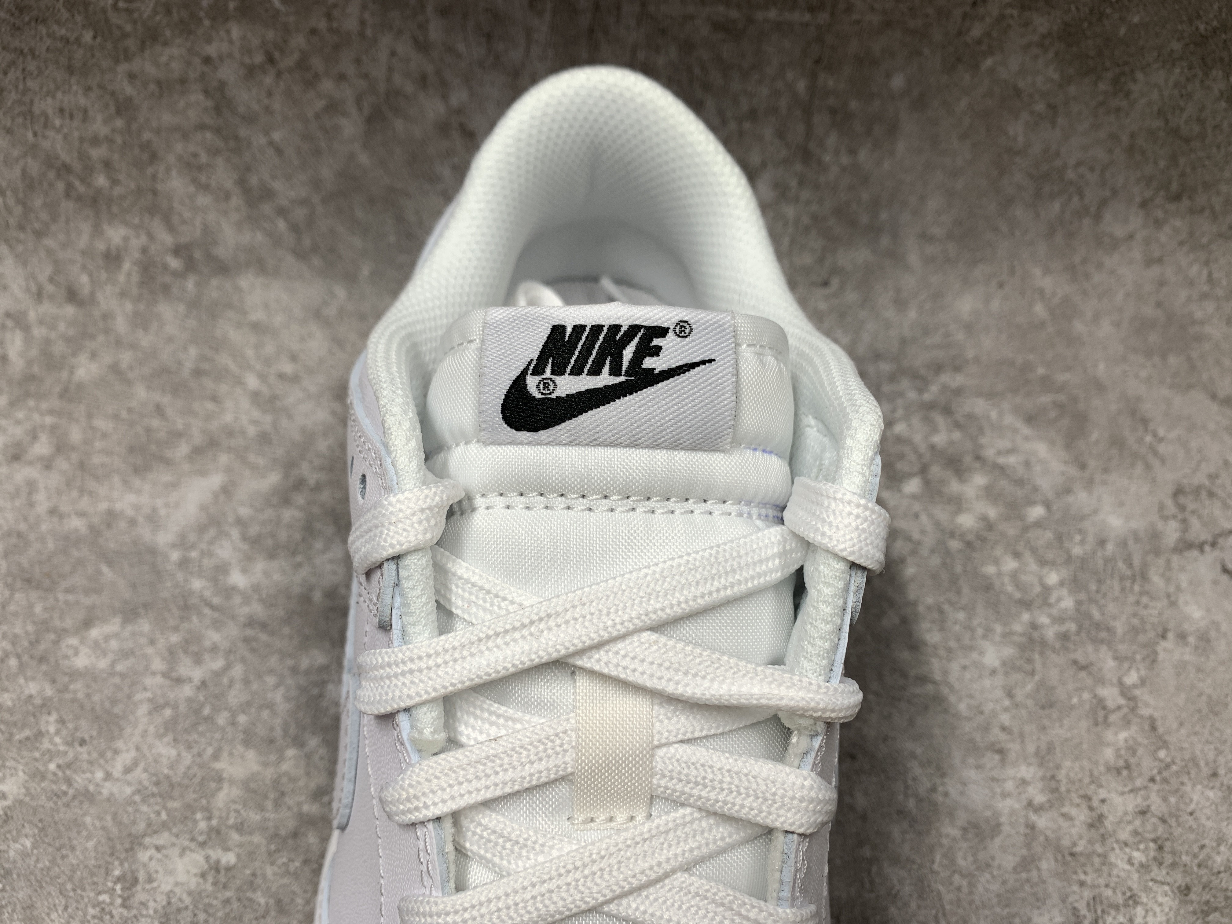 Nike Dunk Low Triple White
