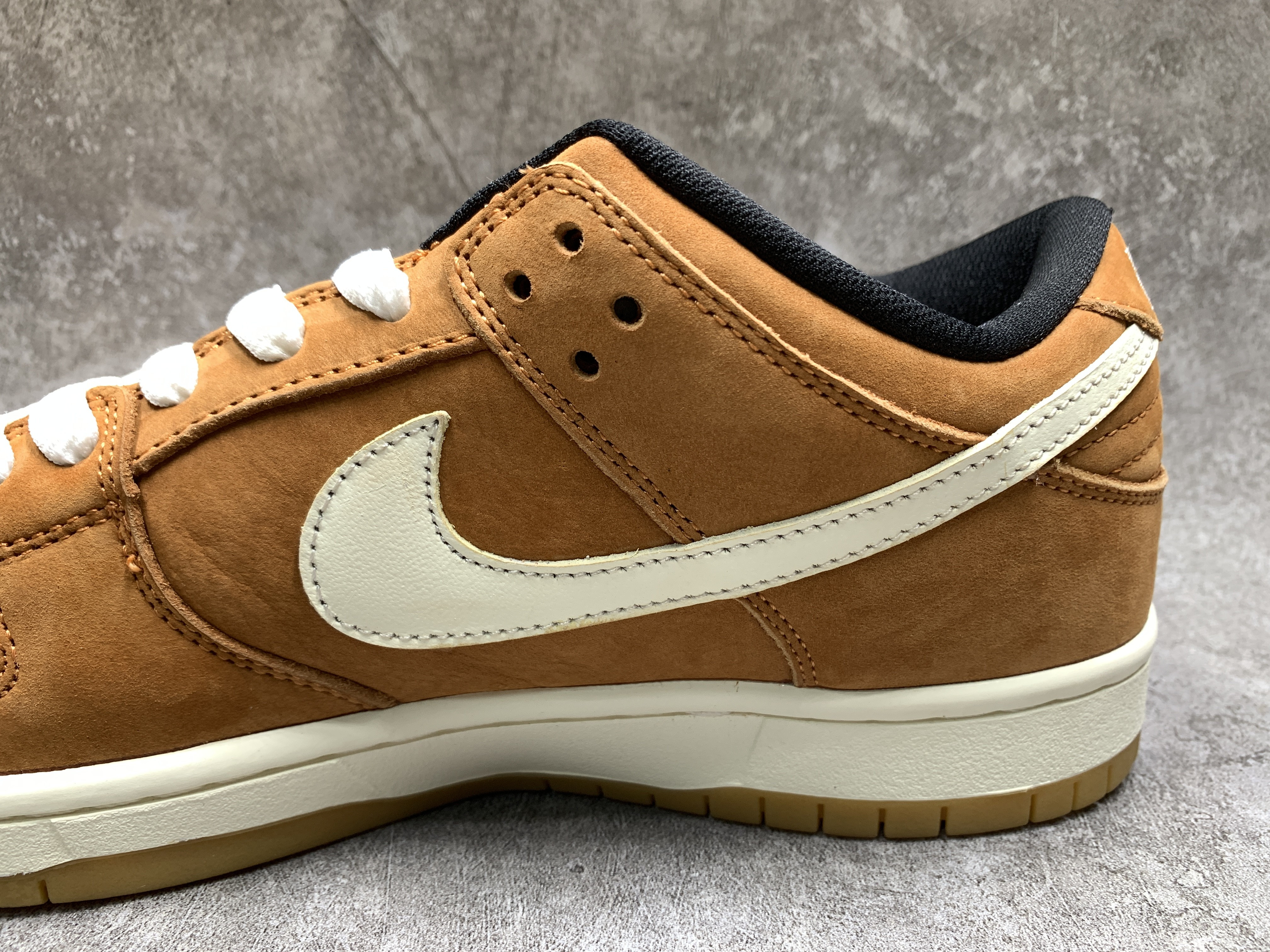 Nike SB Dunk Low Pro Dark Russet