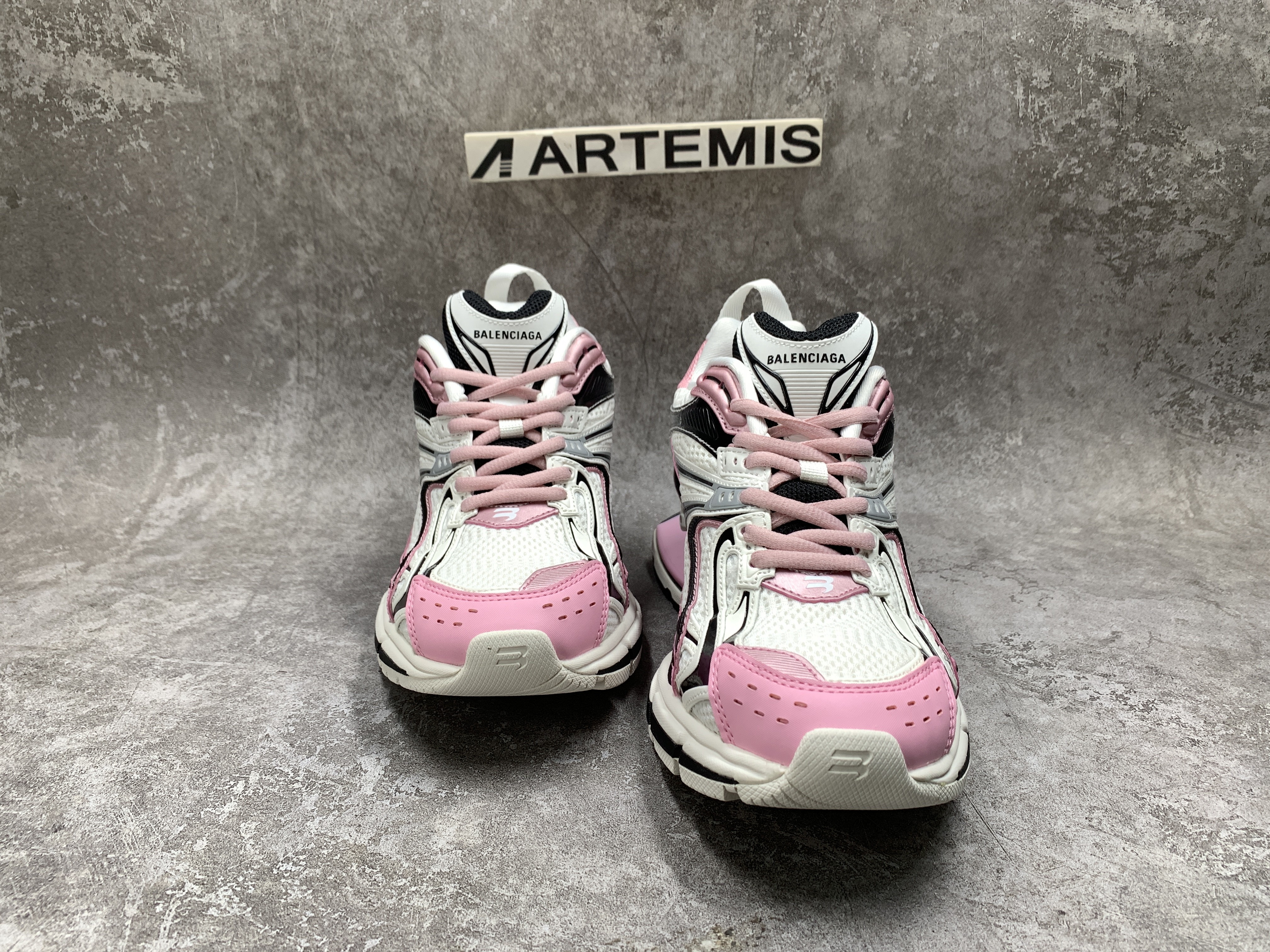 Balenciga X-Pander Pink Silver