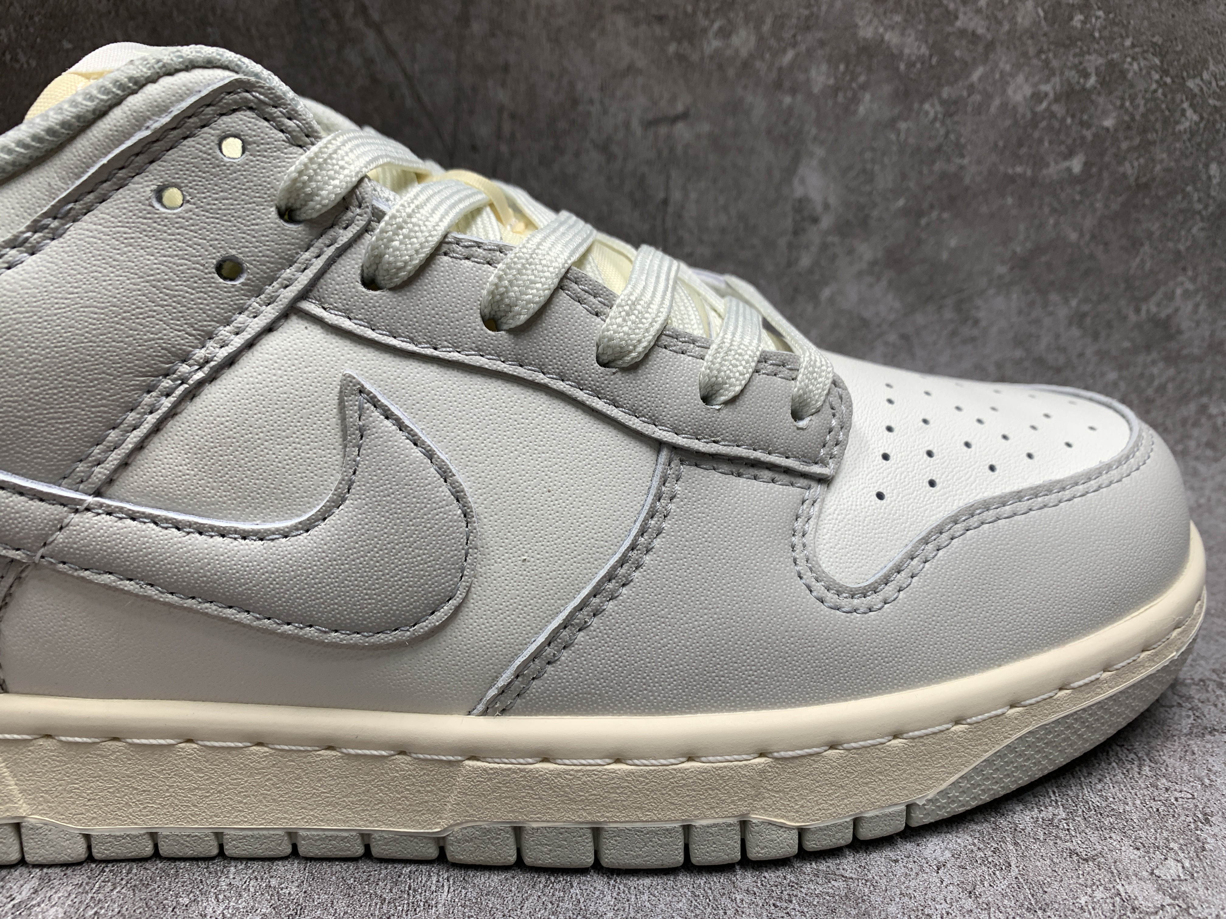Nike Dunk Low Sail Light Bone