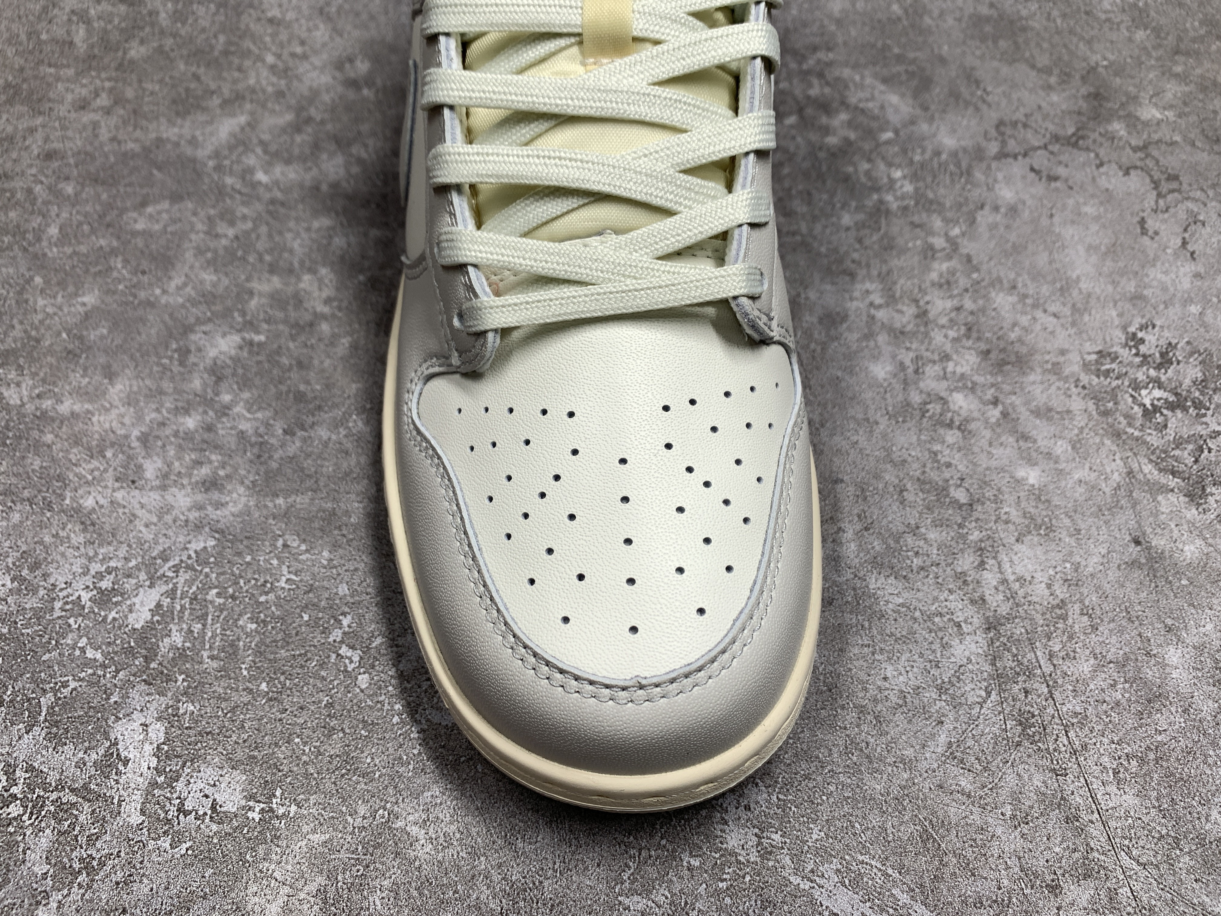 Nike Dunk Low Sail Light Bone