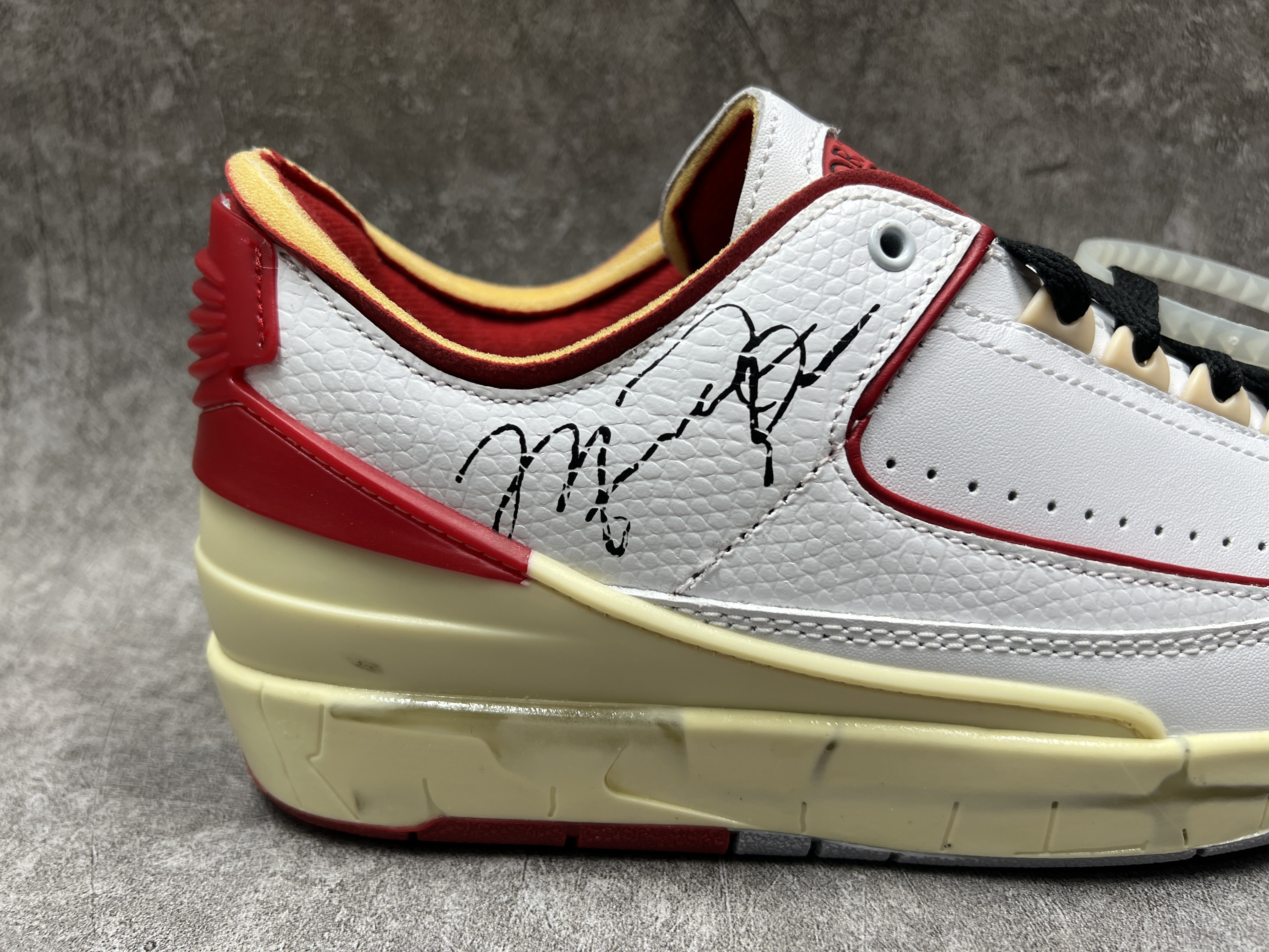 Air Jordan 2 Retro Low SP Off-White White Red
