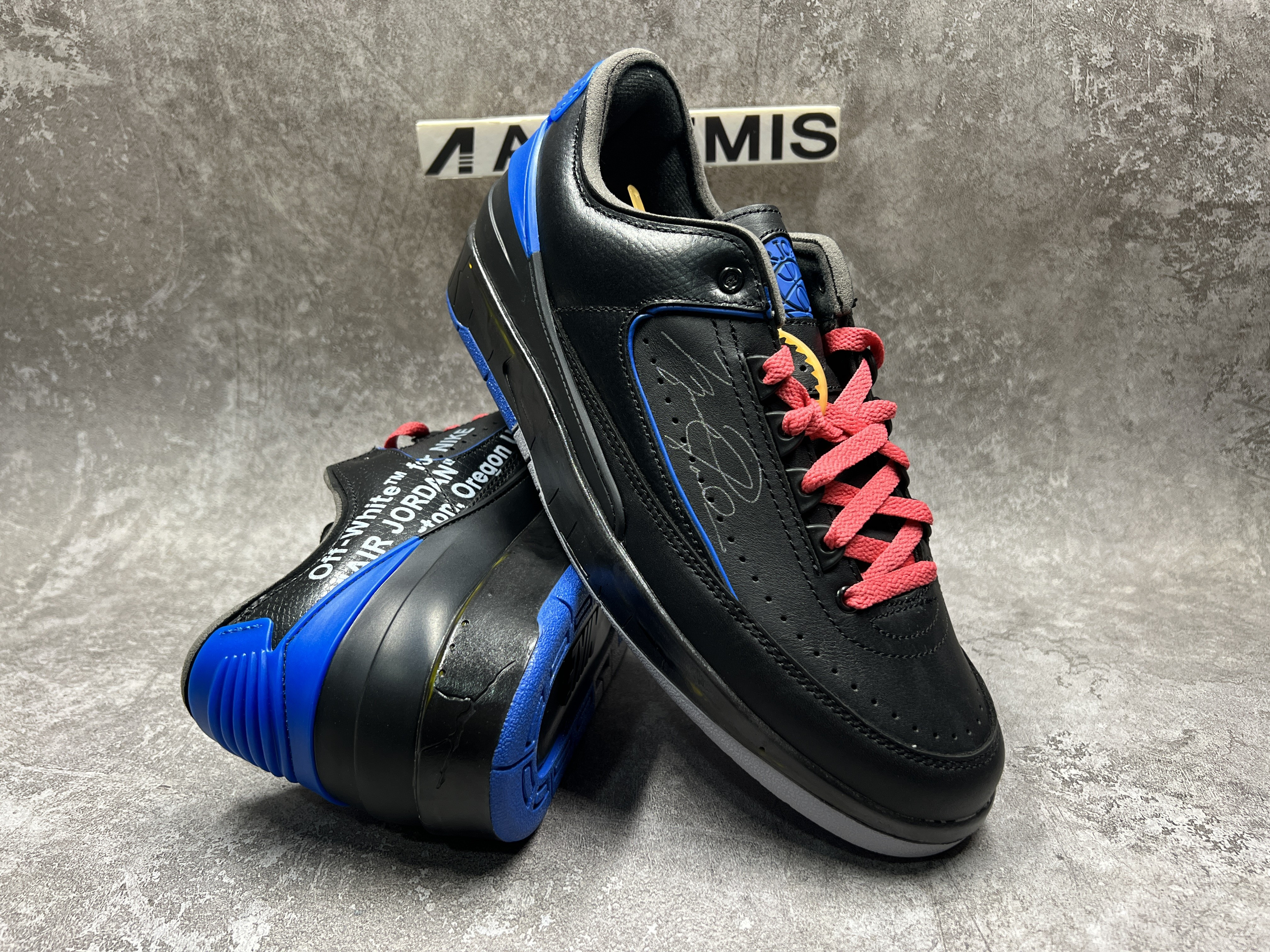 Air Jordan 2 Retro Low SP Off-White Black Blue