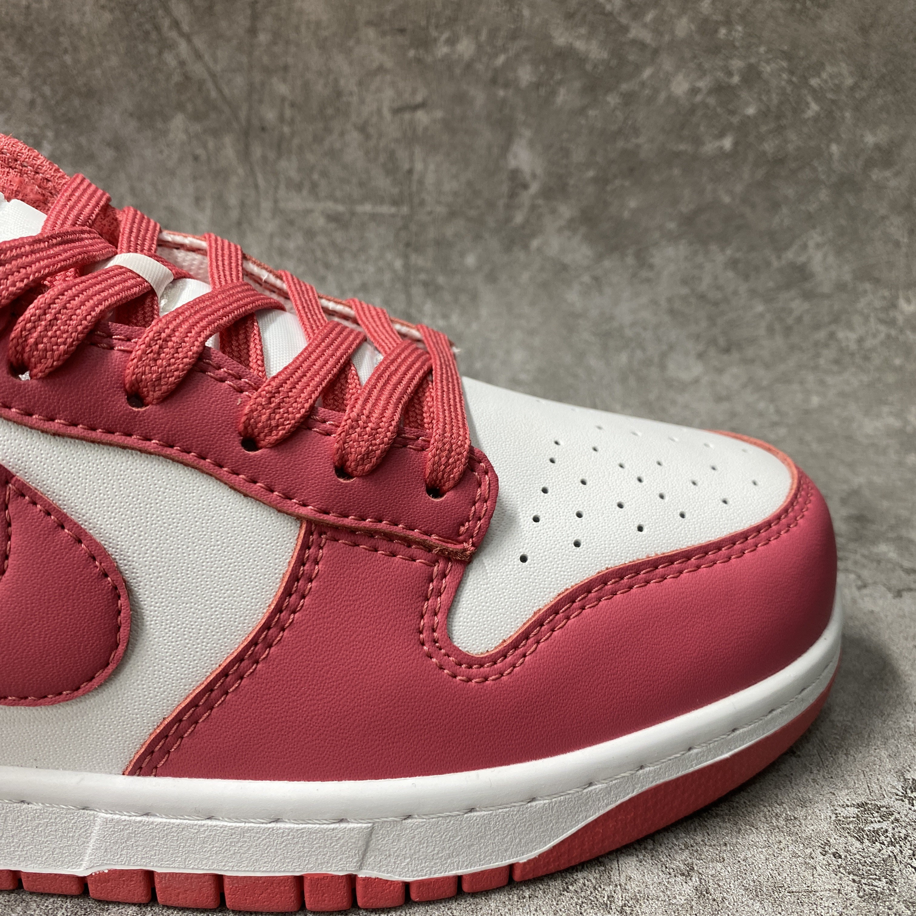 Nike Dunk Low Archeo Pink