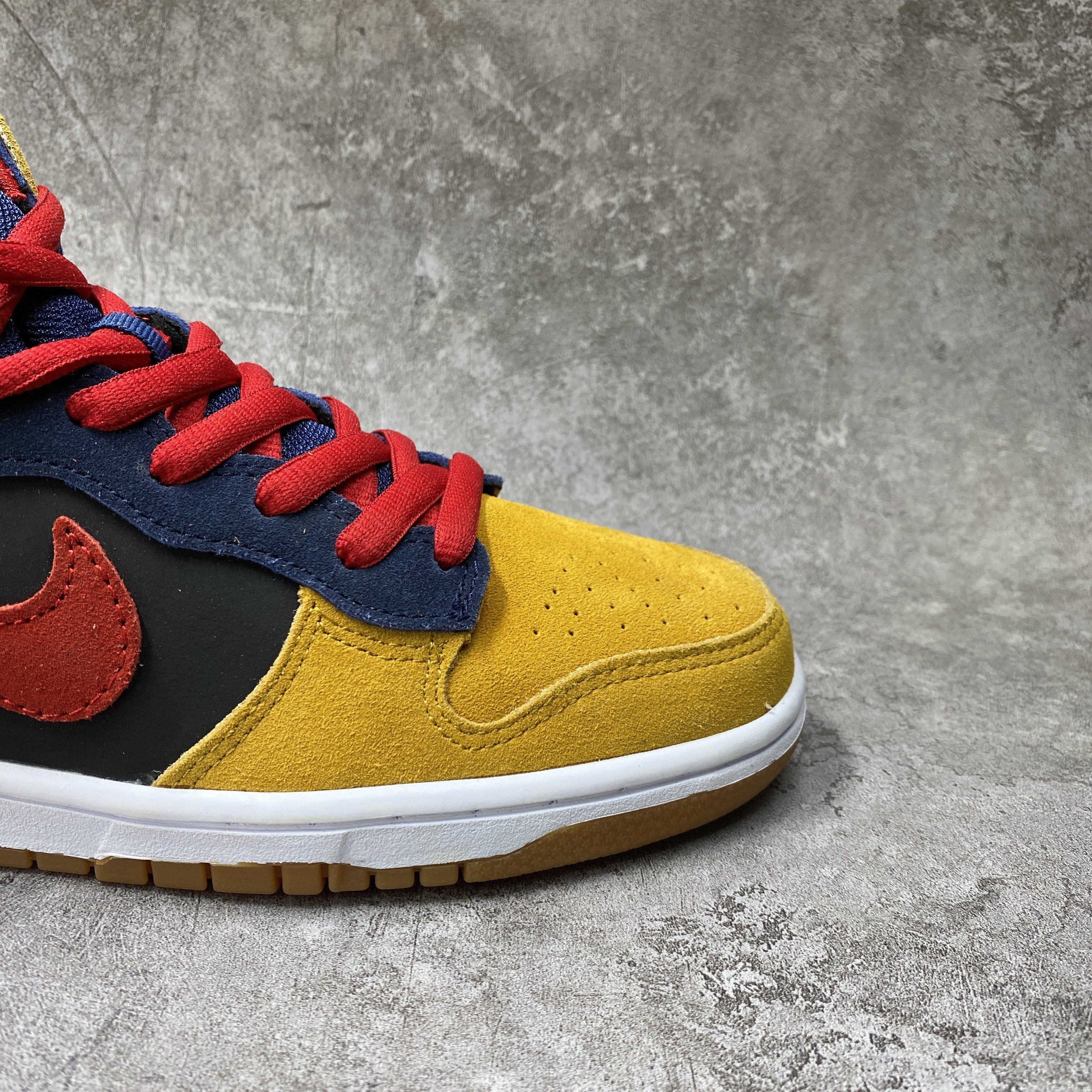 Nike Dunk SB High Reese Forbes