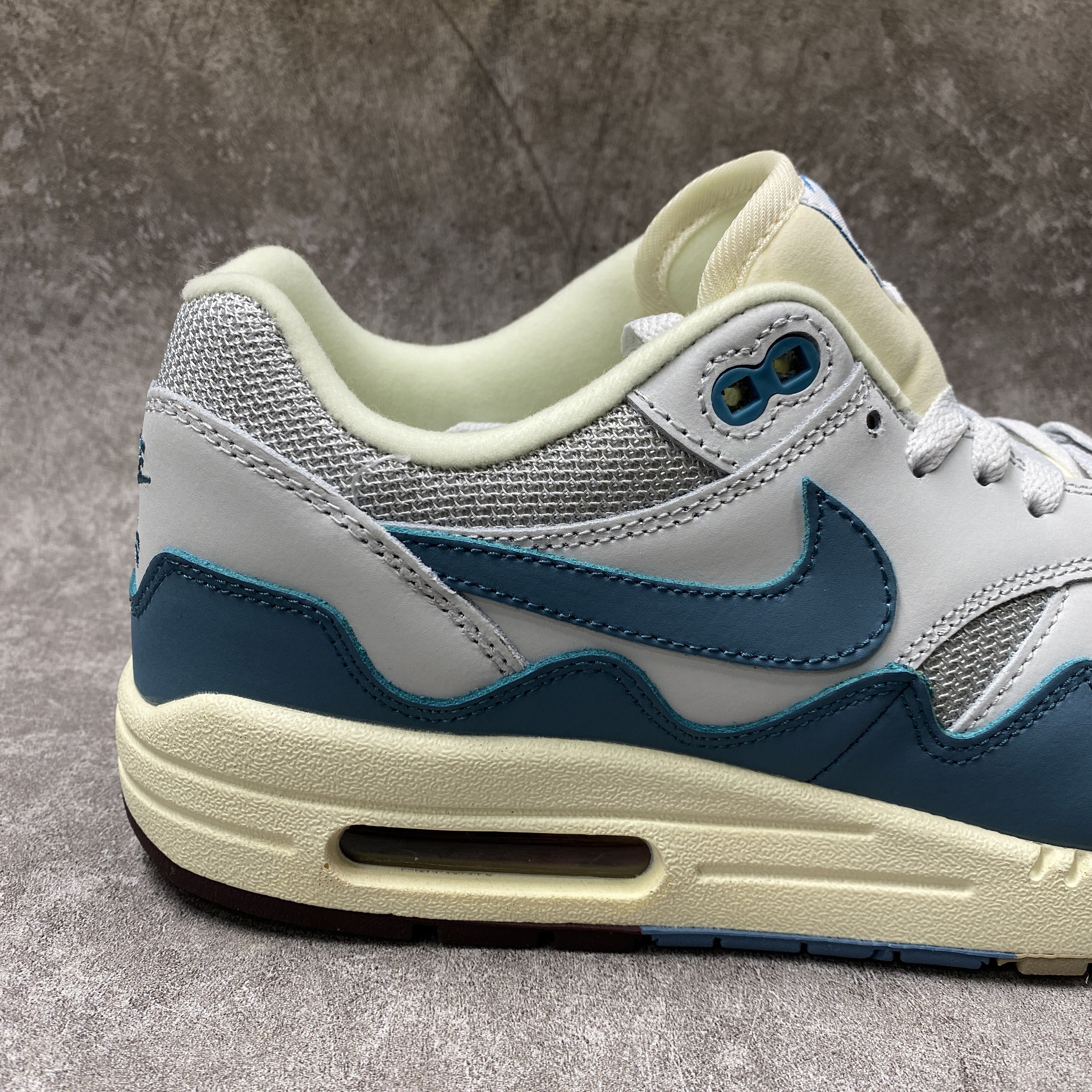 Nike Air Max 1 Patta Waves Noise Aqua