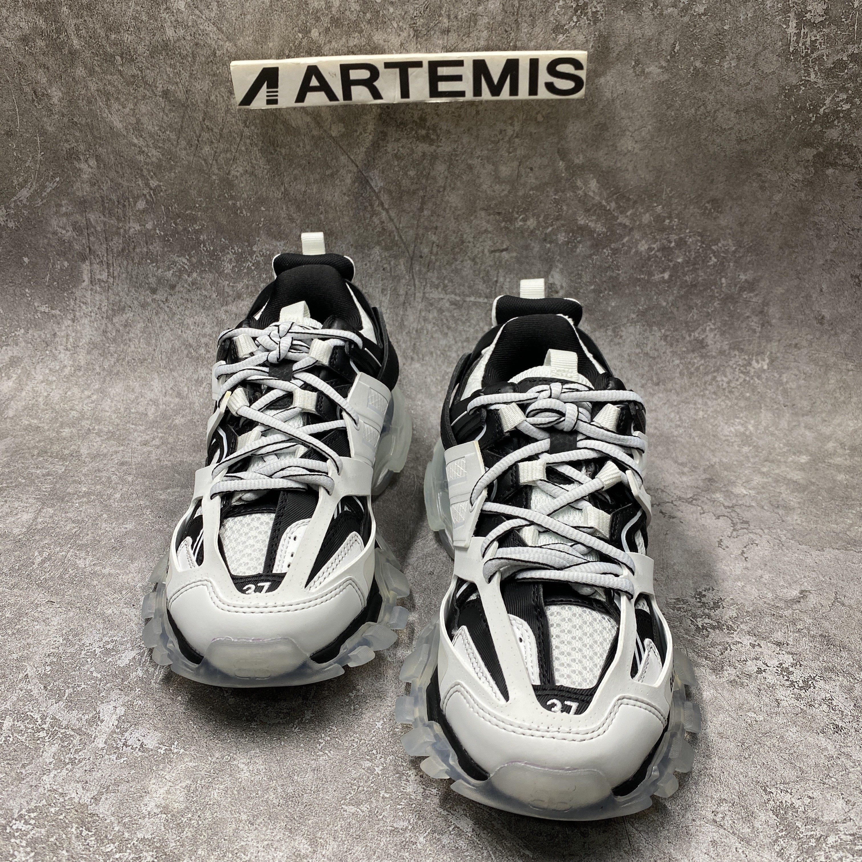 Balenciga Track Sneaker Clear Sole White Black