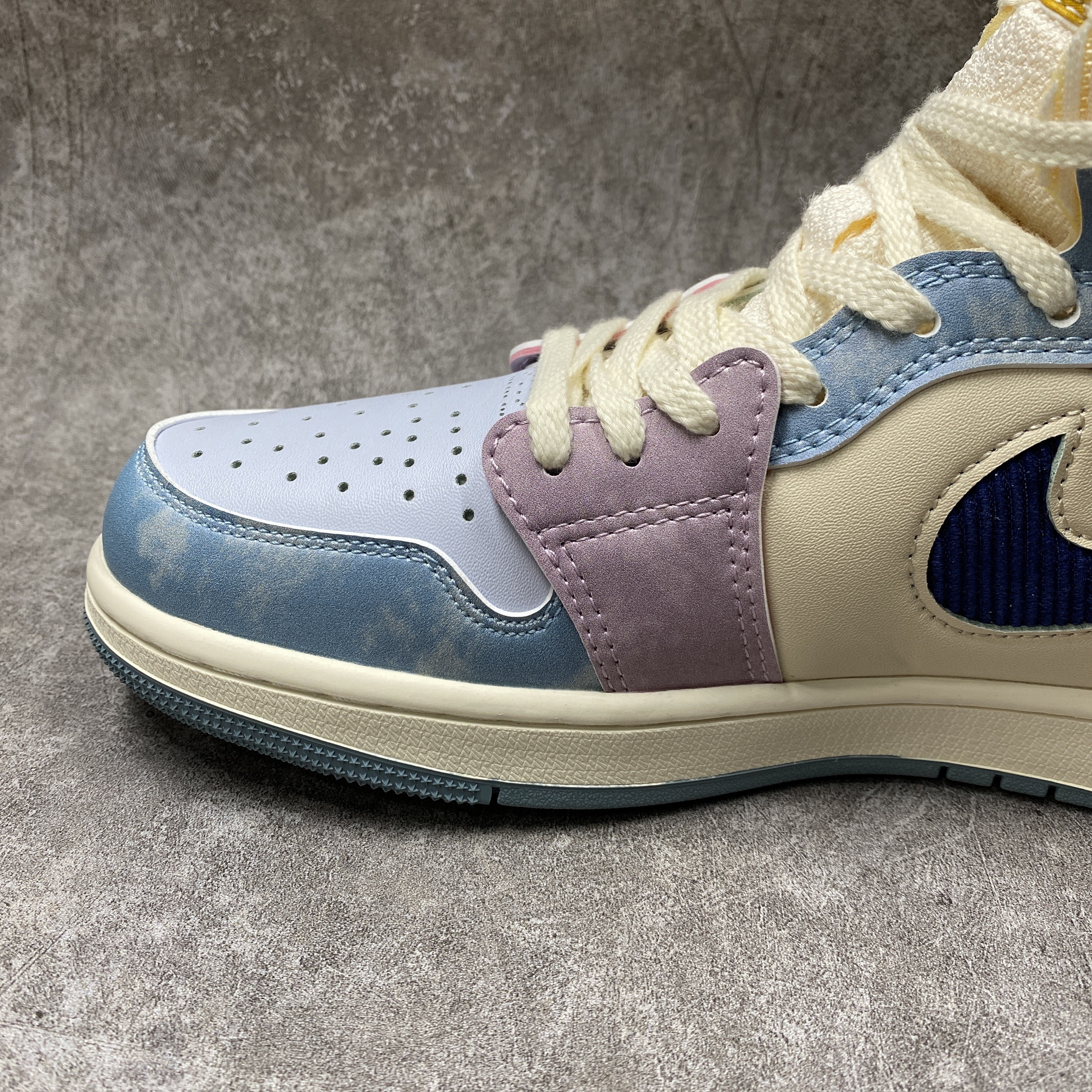 Air Jordan 1 High Zoom Air CMFT Celestine Blue