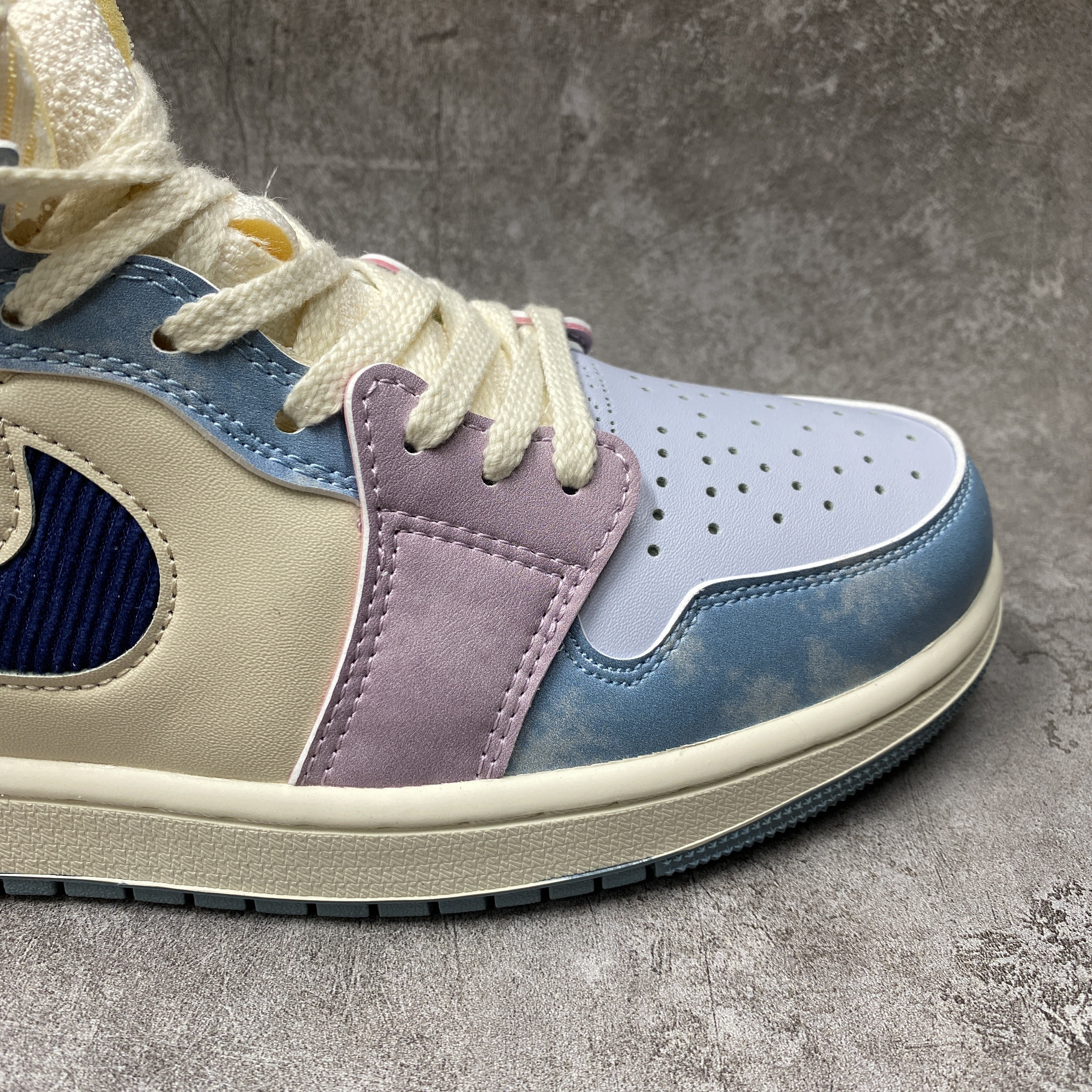 Air Jordan 1 High Zoom Air CMFT Celestine Blue