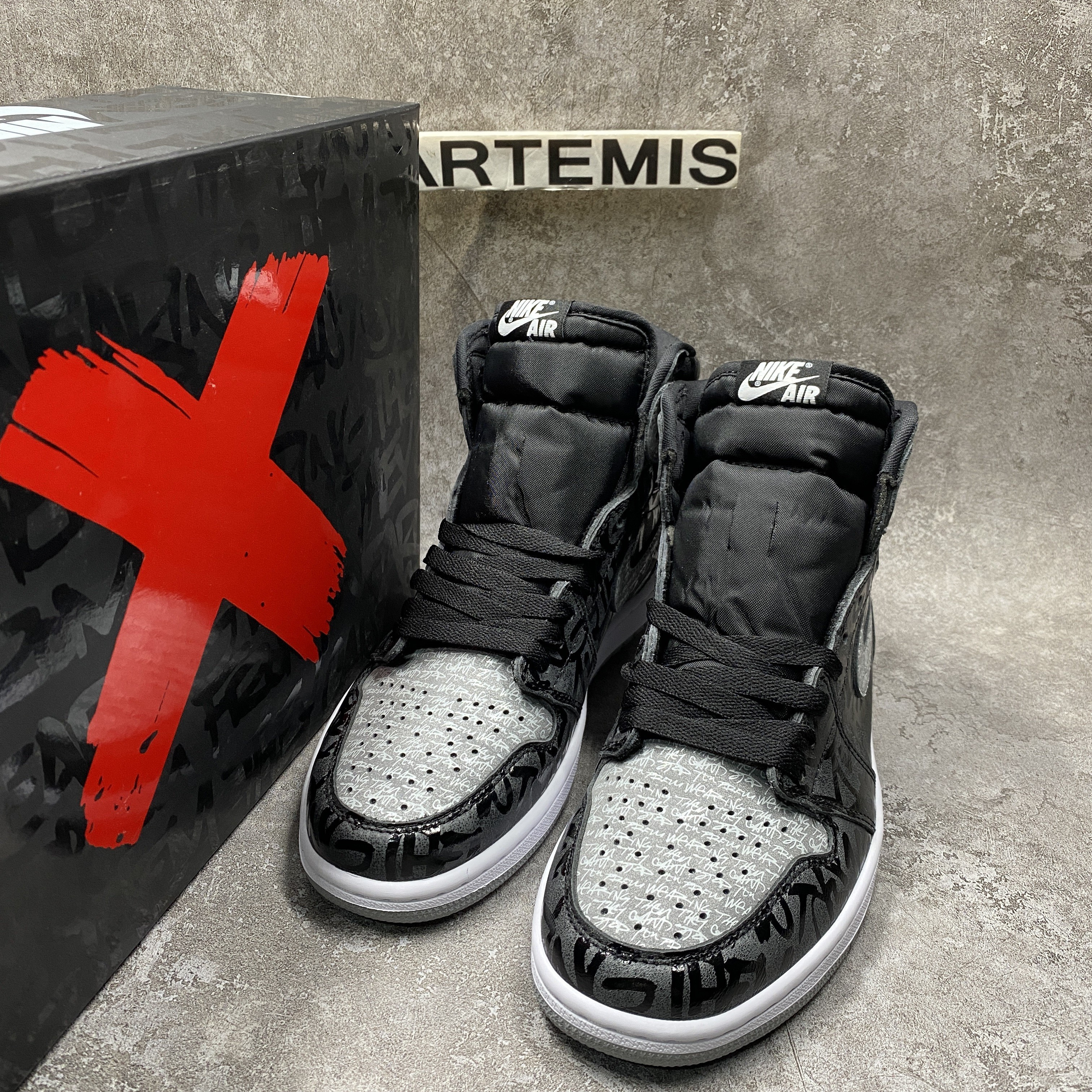 Air Jordan 1 Retro High OG Rebellionaire