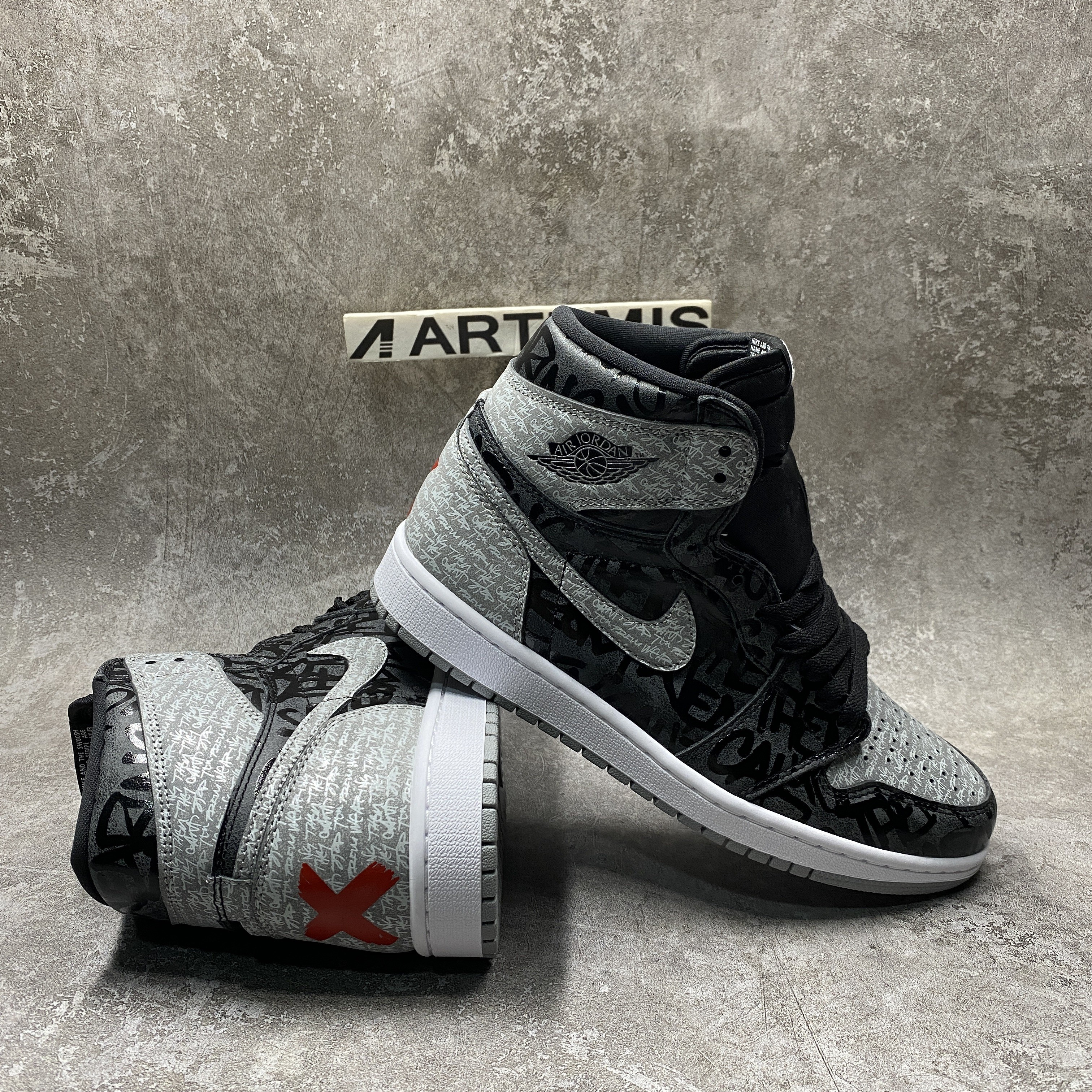Air Jordan 1 Retro High OG Rebellionaire