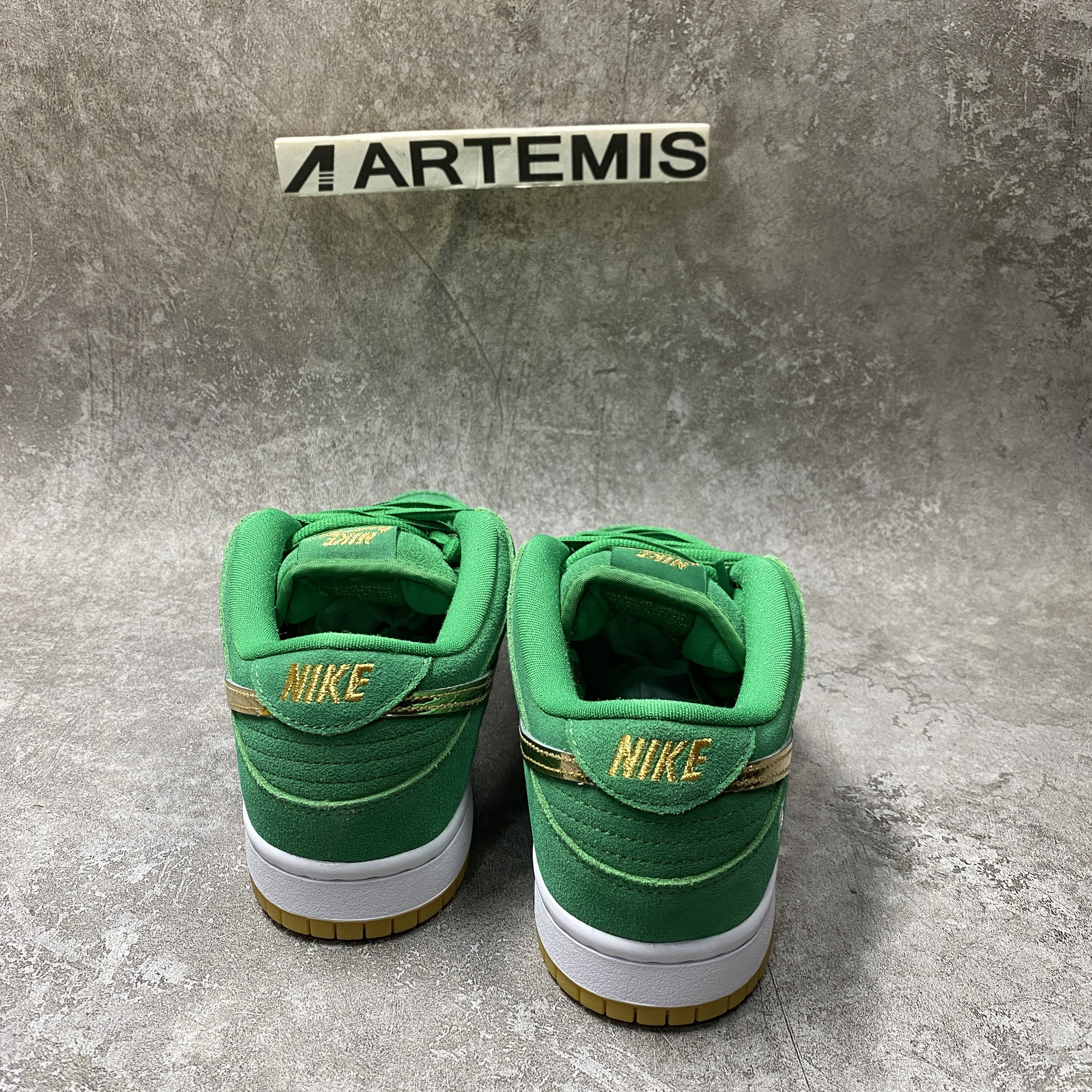 Nike SB Dunk Low Pro St. Patrick