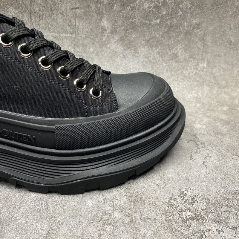 ale*d*r M*Q*en tread slick low lace up black