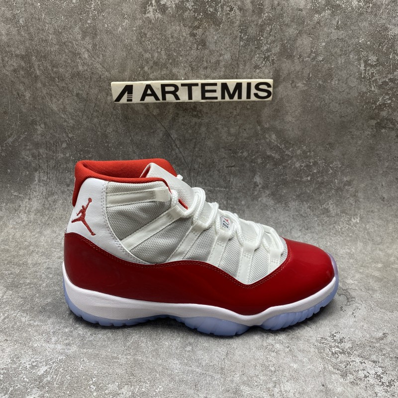 Air Jordan 11 Cherry (2022)