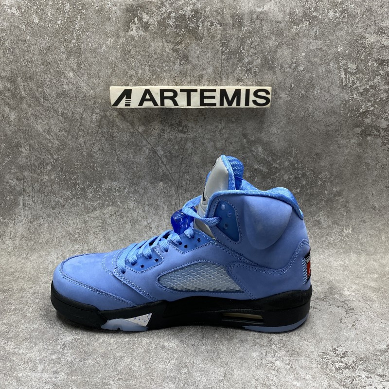 Air Jordan 5 Retro UNC