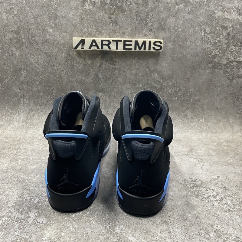Air Jordan 6 Retro UNC
