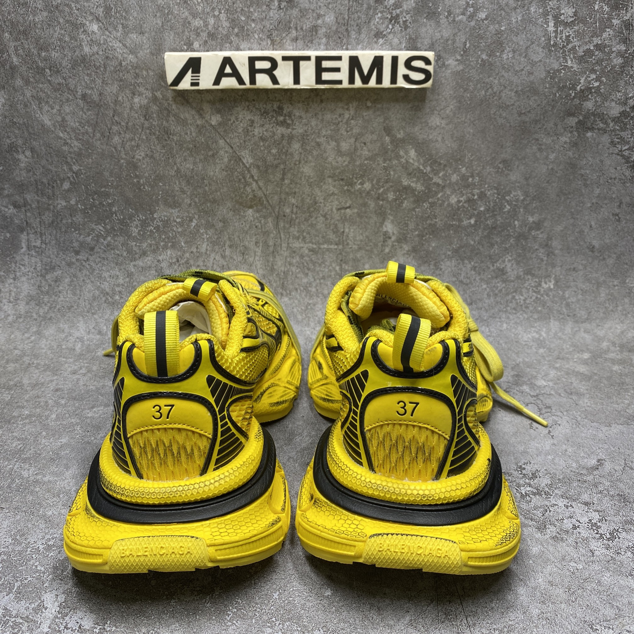 Balenciga 3XL Sneaker Worn Out Yellow Black