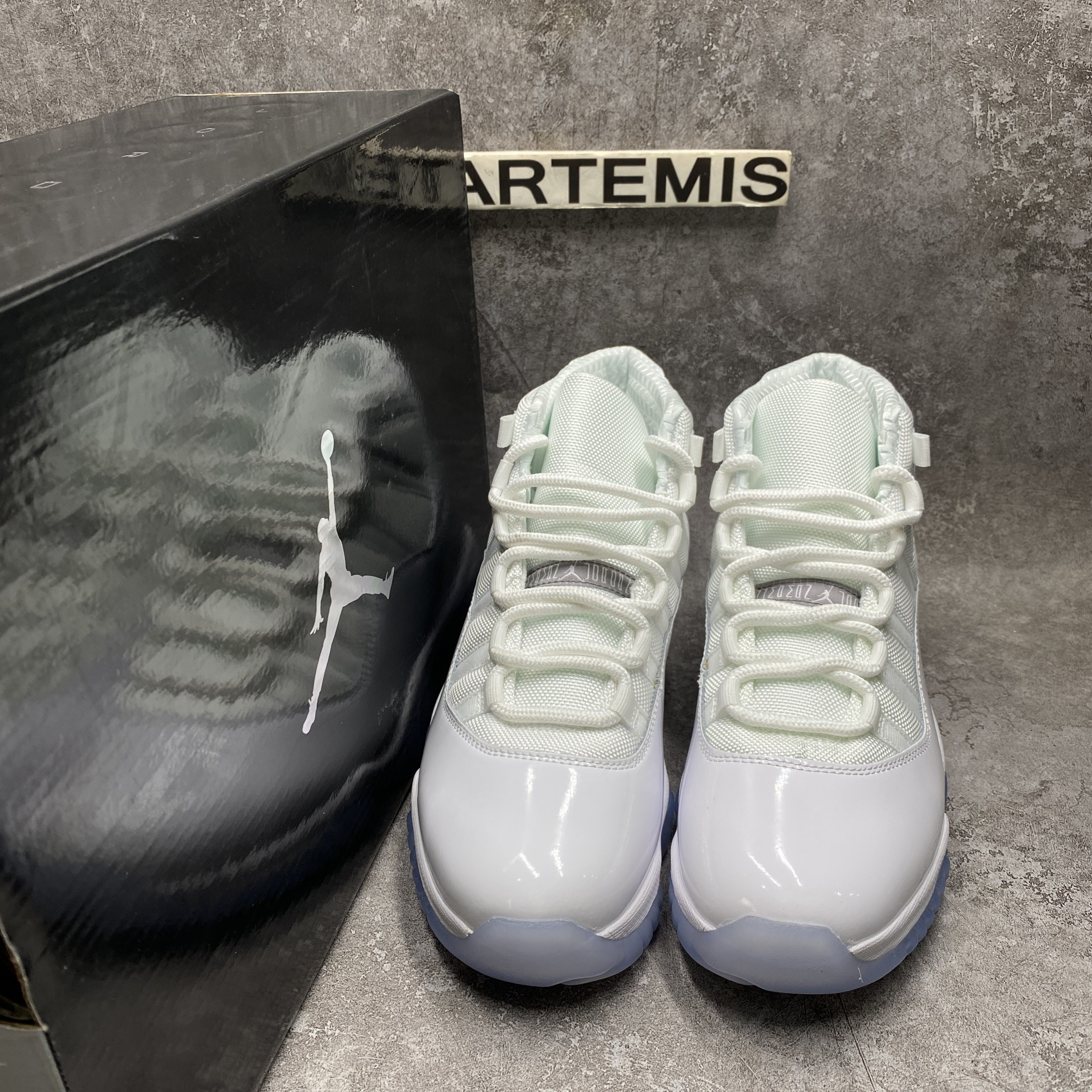 Air Jordan 11 Retro