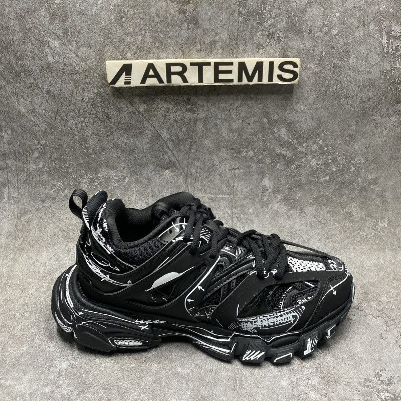 Ba*len*cia*ga track black & white sneakers