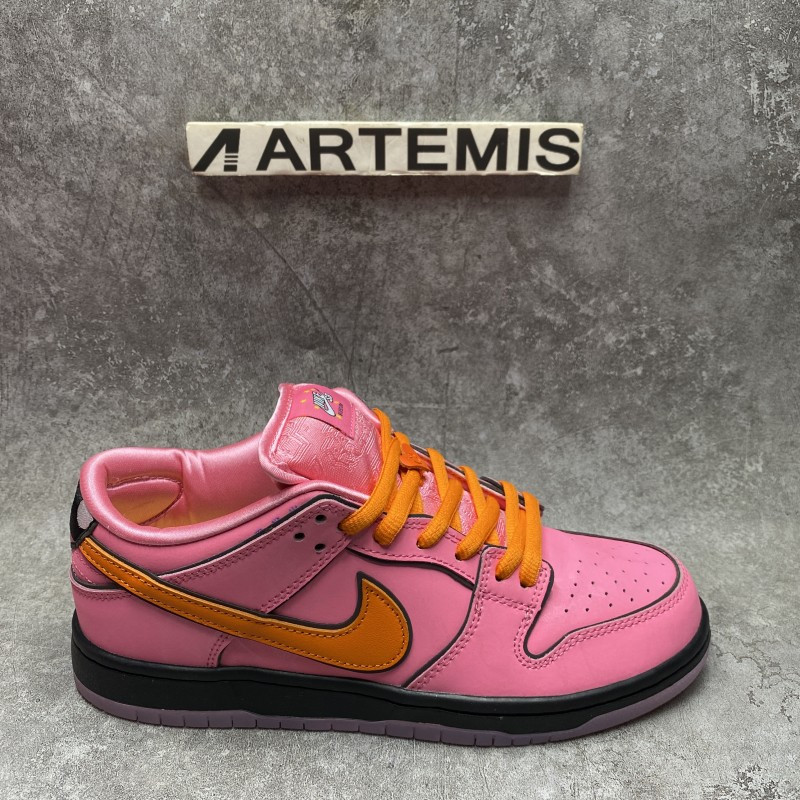 The Powerpuff Girls x Nike Dunk SB Low   PINK