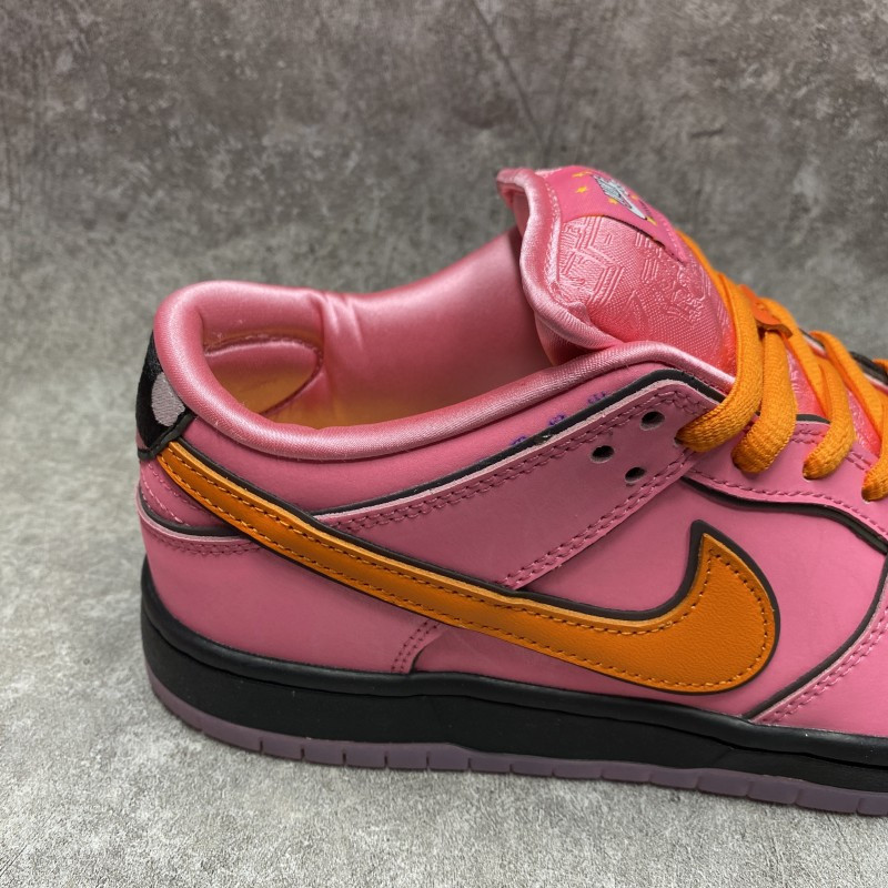 The Powerpuff Girls x Nike Dunk SB Low PINK