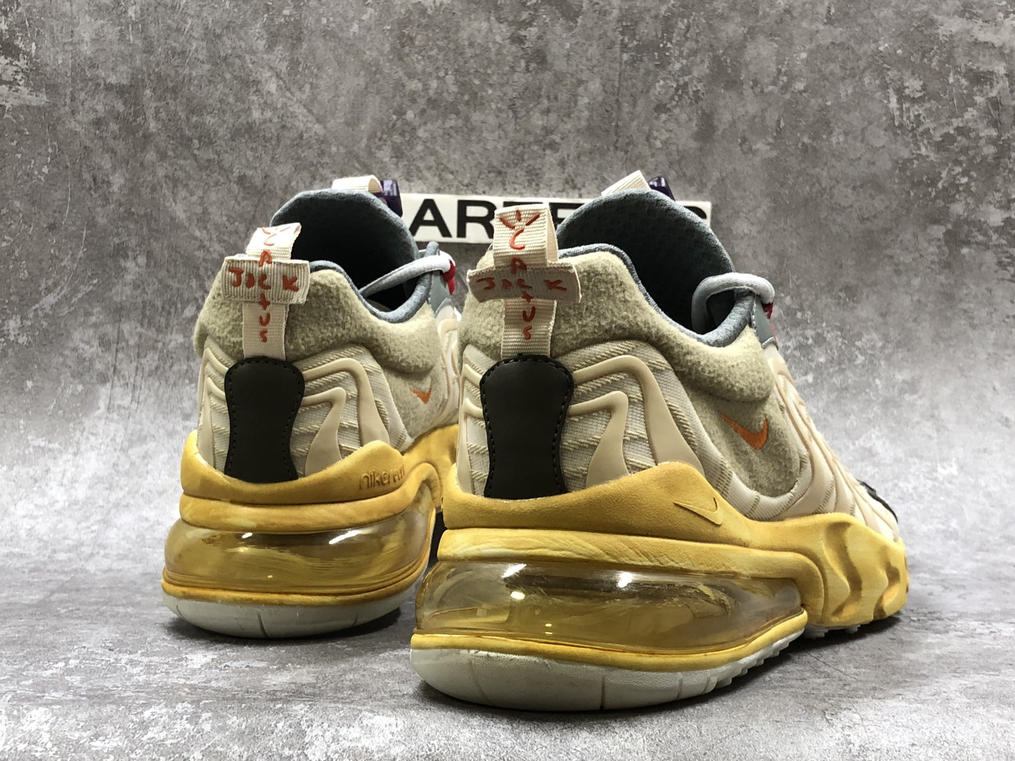 Nike Air Max 270 React ENG Travis Scott