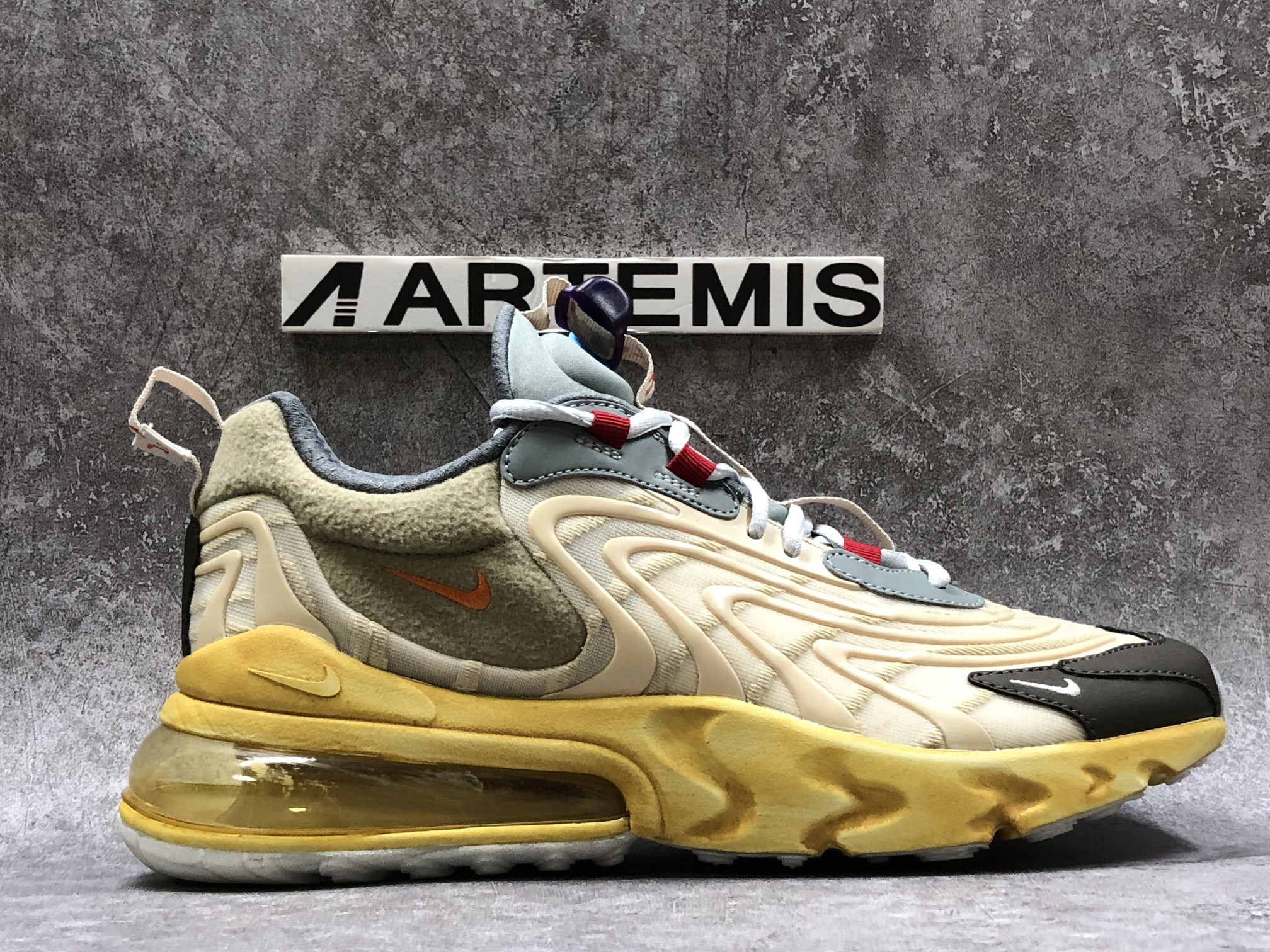 Nike Air Max 270 React ENG Travis Scott